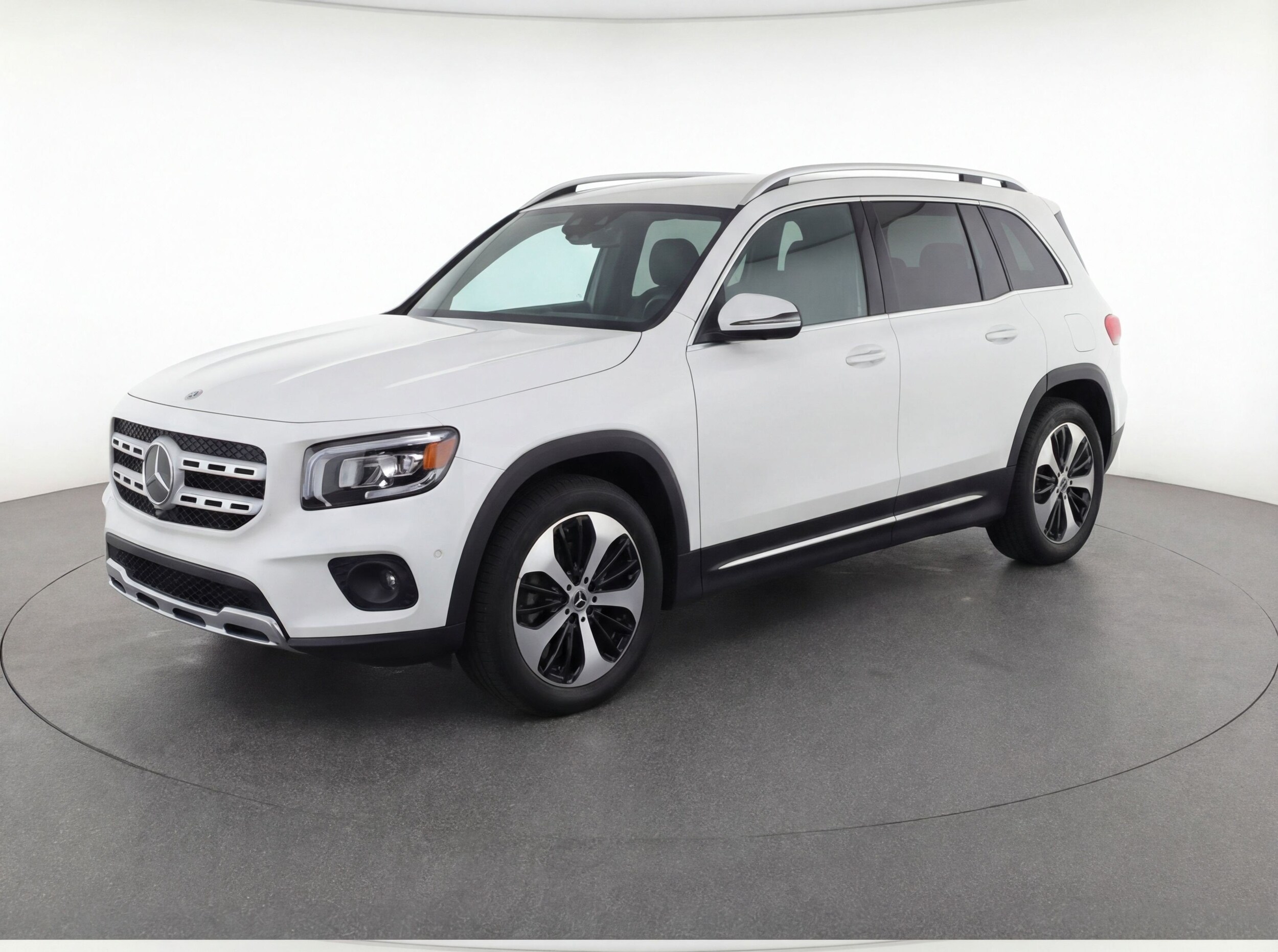 Thumbnail: 2025 Mercedes-Benz GLB - 3