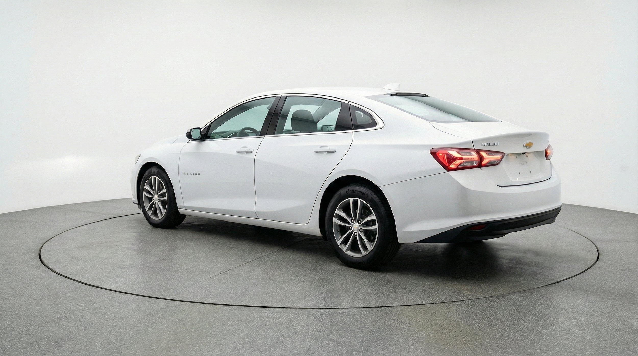 Thumbnail: 2024 Chevrolet Malibu - 6