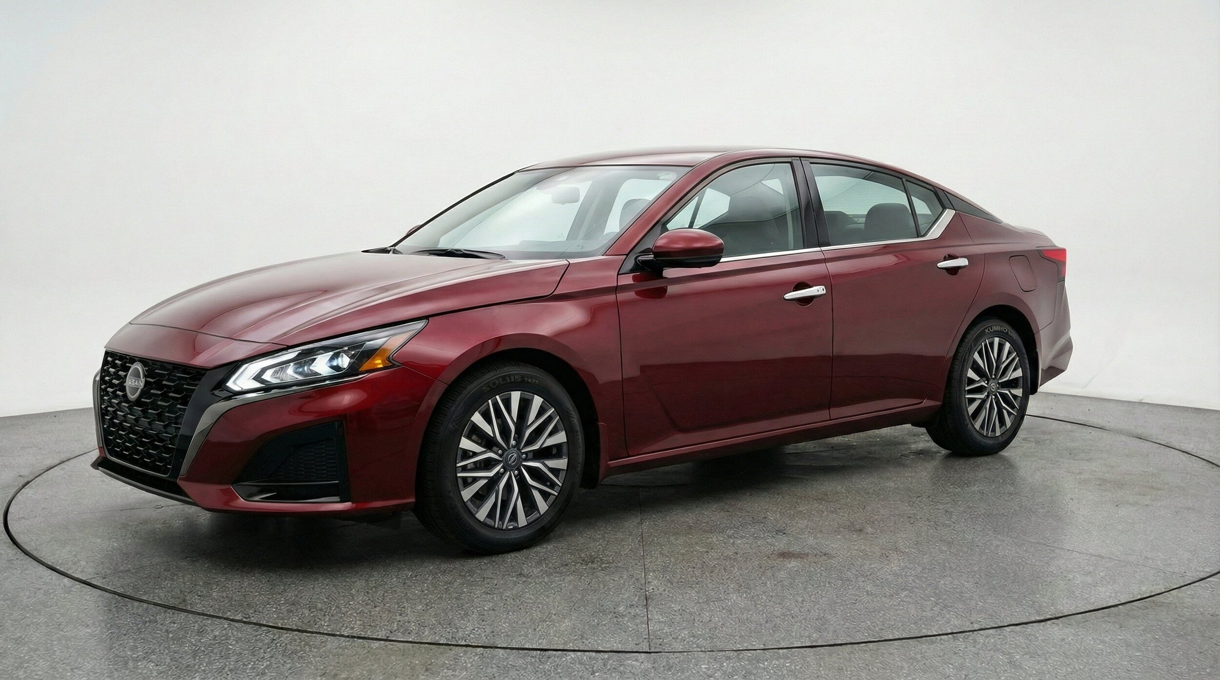 Thumbnail: 2025 Nissan Altima - 3