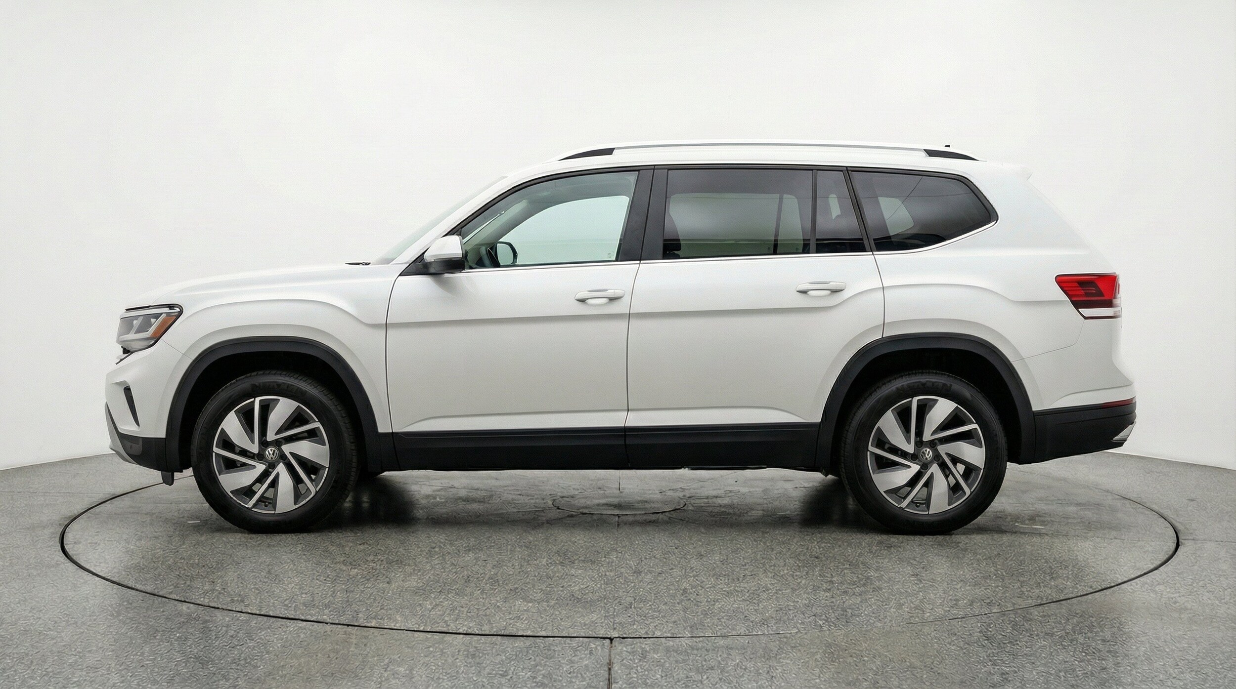 Thumbnail: 2026 Volkswagen Atlas - 5