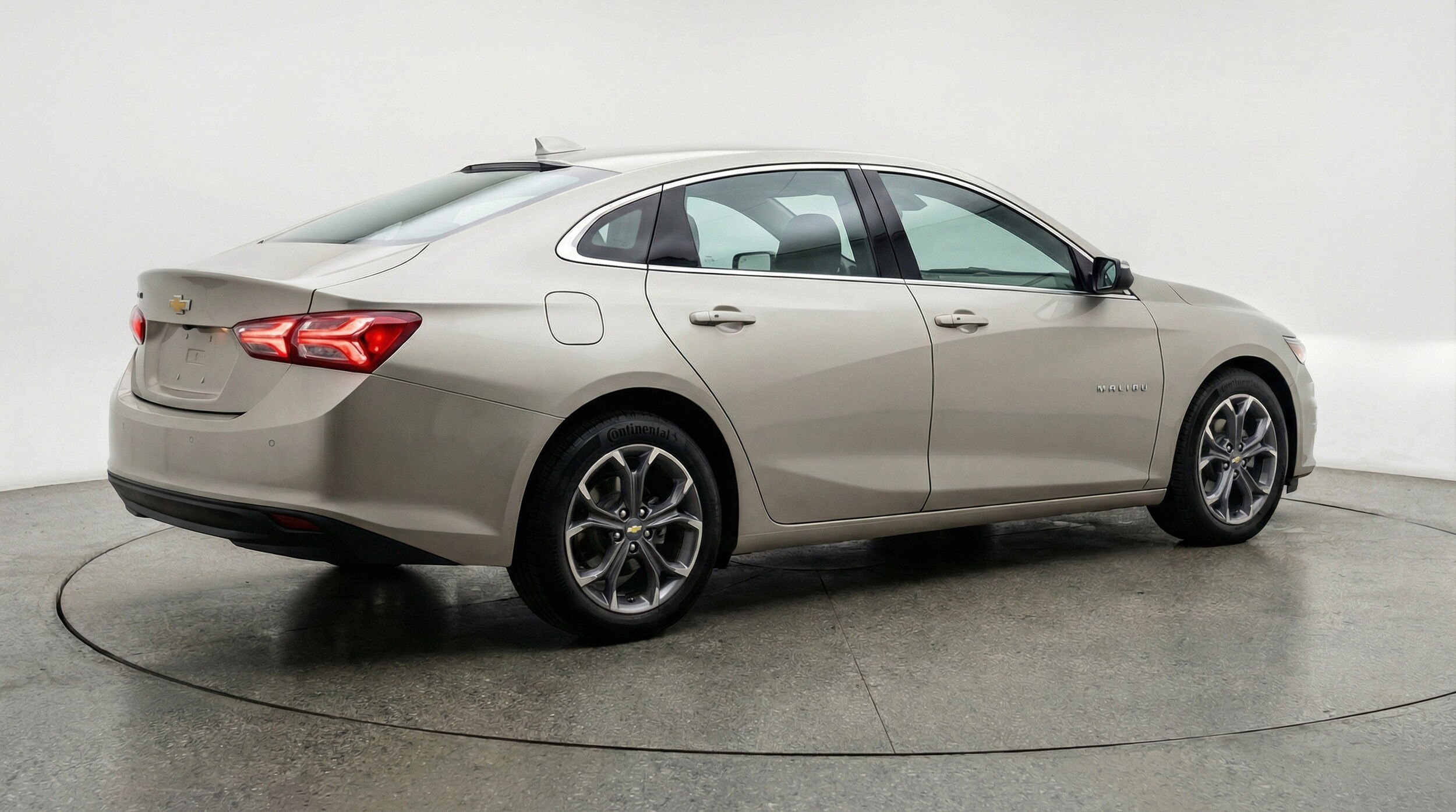 Thumbnail: 2024 Chevrolet Malibu - 9