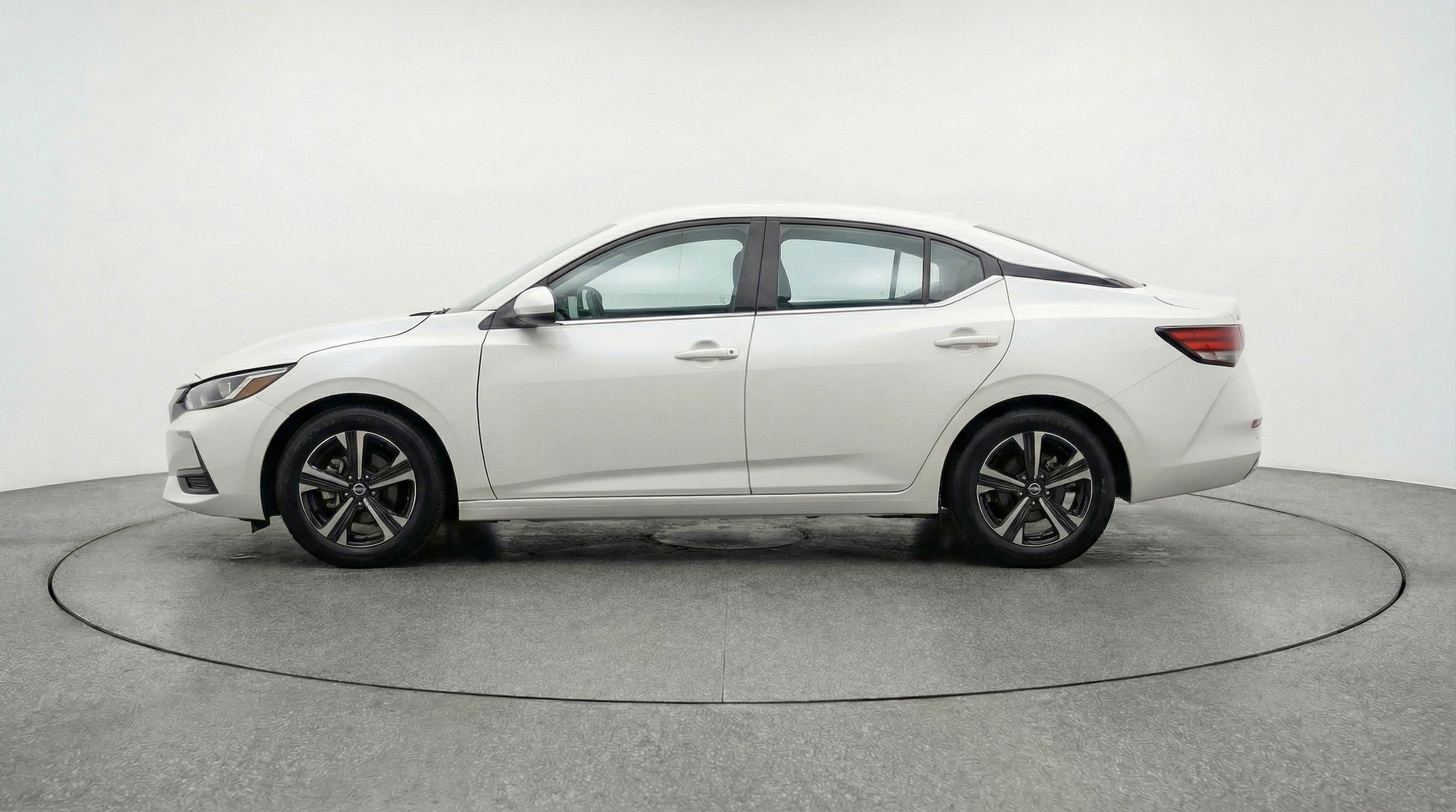 Thumbnail: 2025 Nissan Sentra - 5