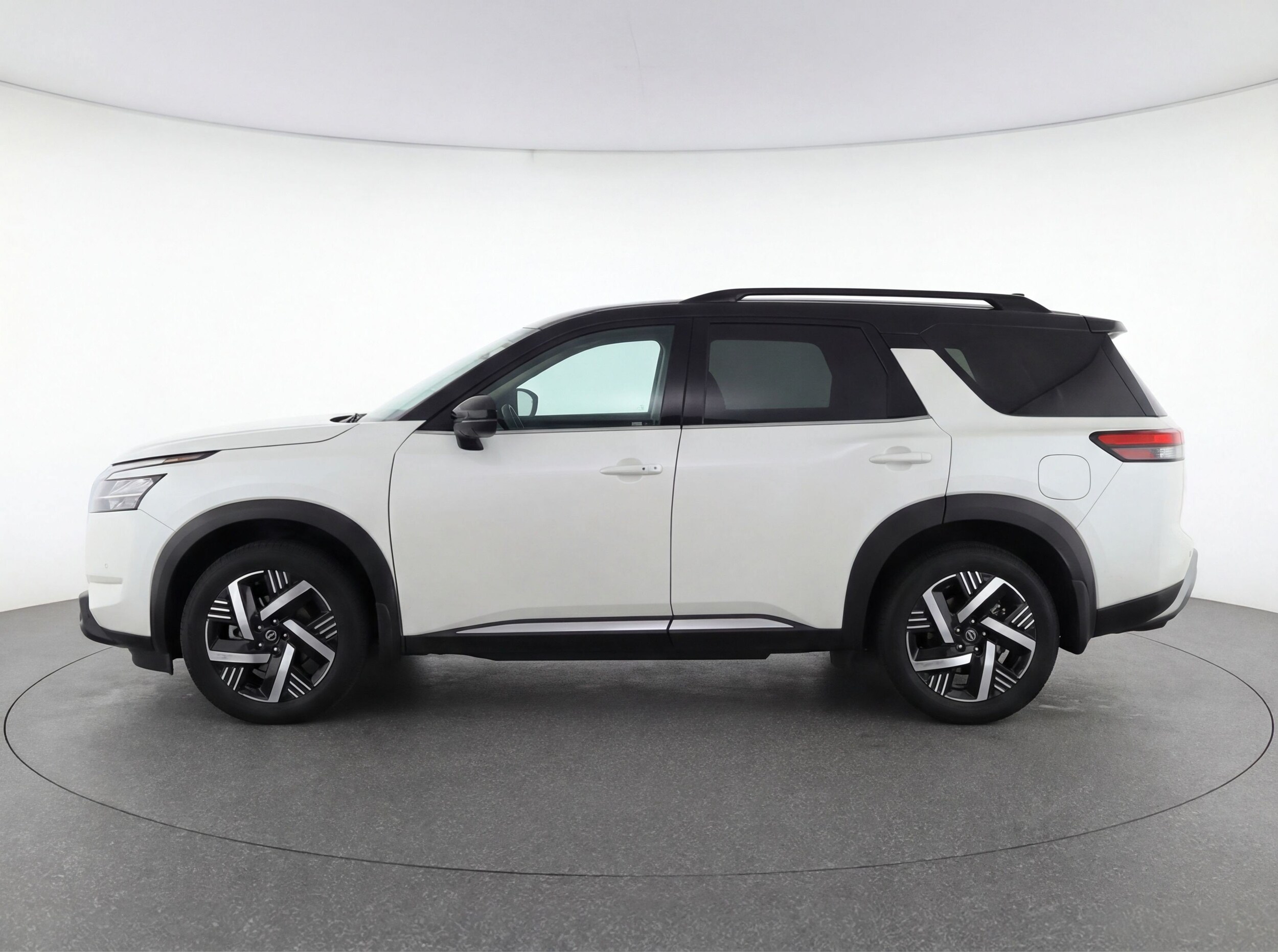 Thumbnail: 2025 Nissan Kicks - 5