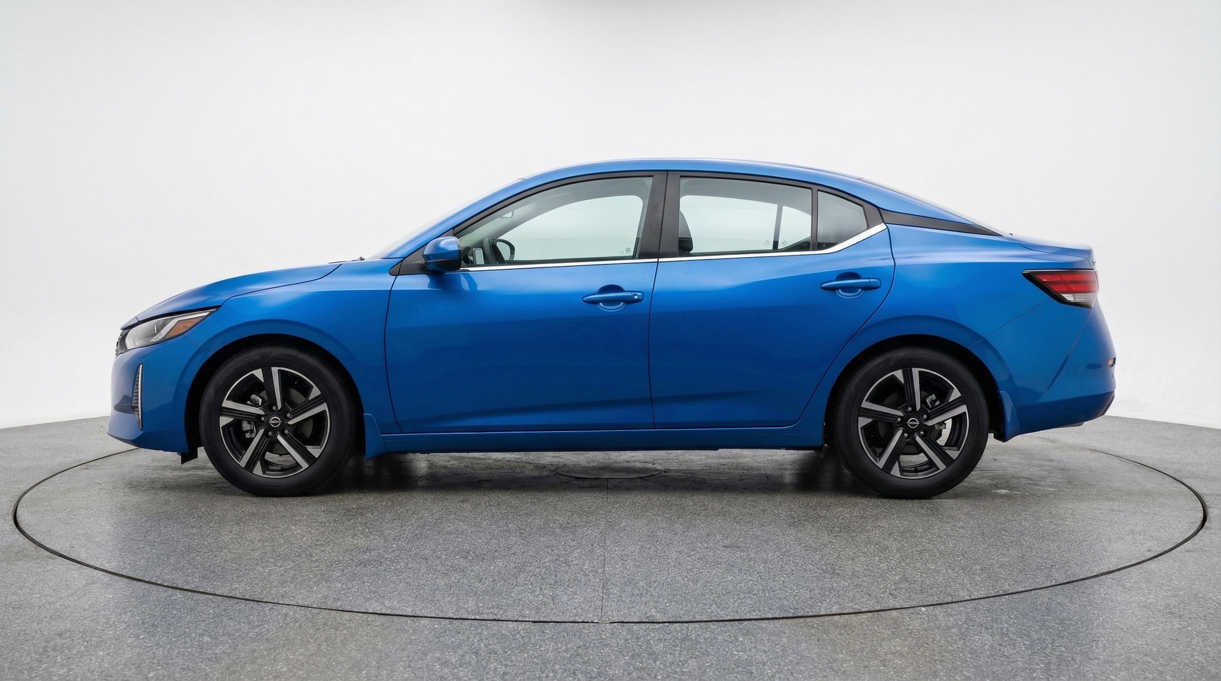 Thumbnail: 2025 Nissan Sentra - 5