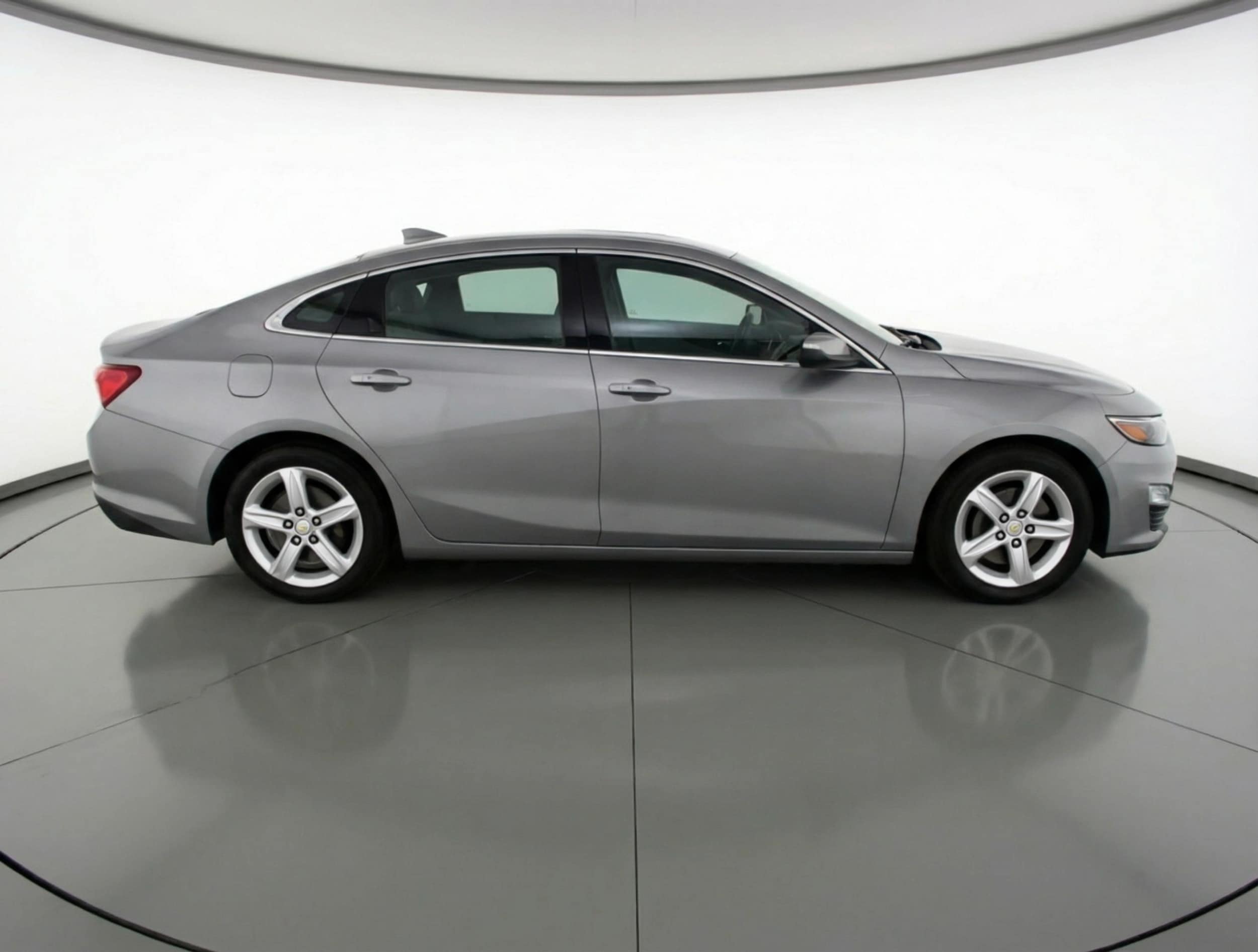 Thumbnail: 2023 Chevrolet Malibu - 8