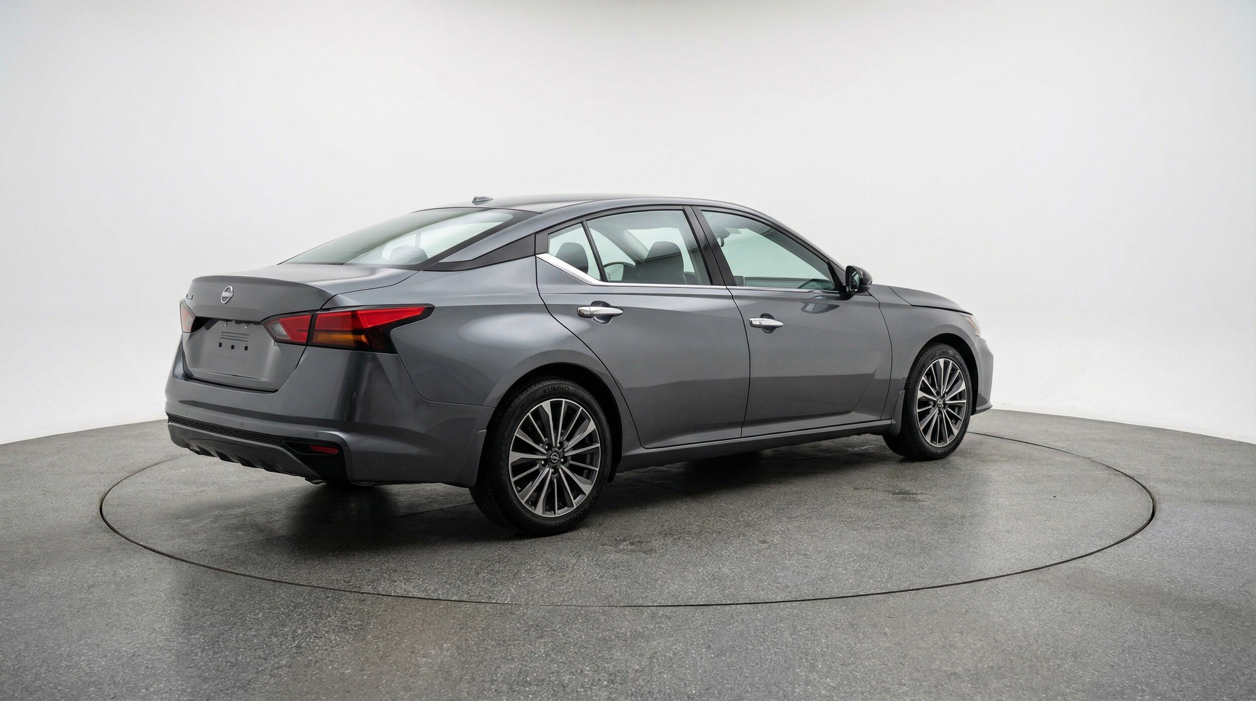 Thumbnail: 2025 Nissan Altima - 9