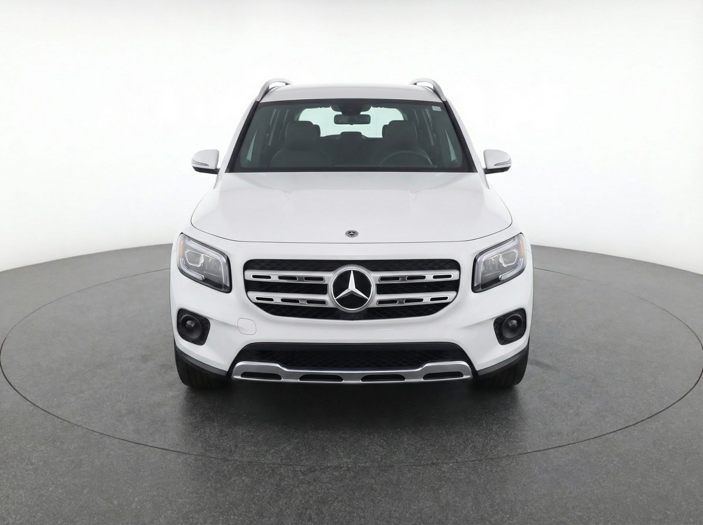Thumbnail: 2025 Mercedes-Benz GLB - 2