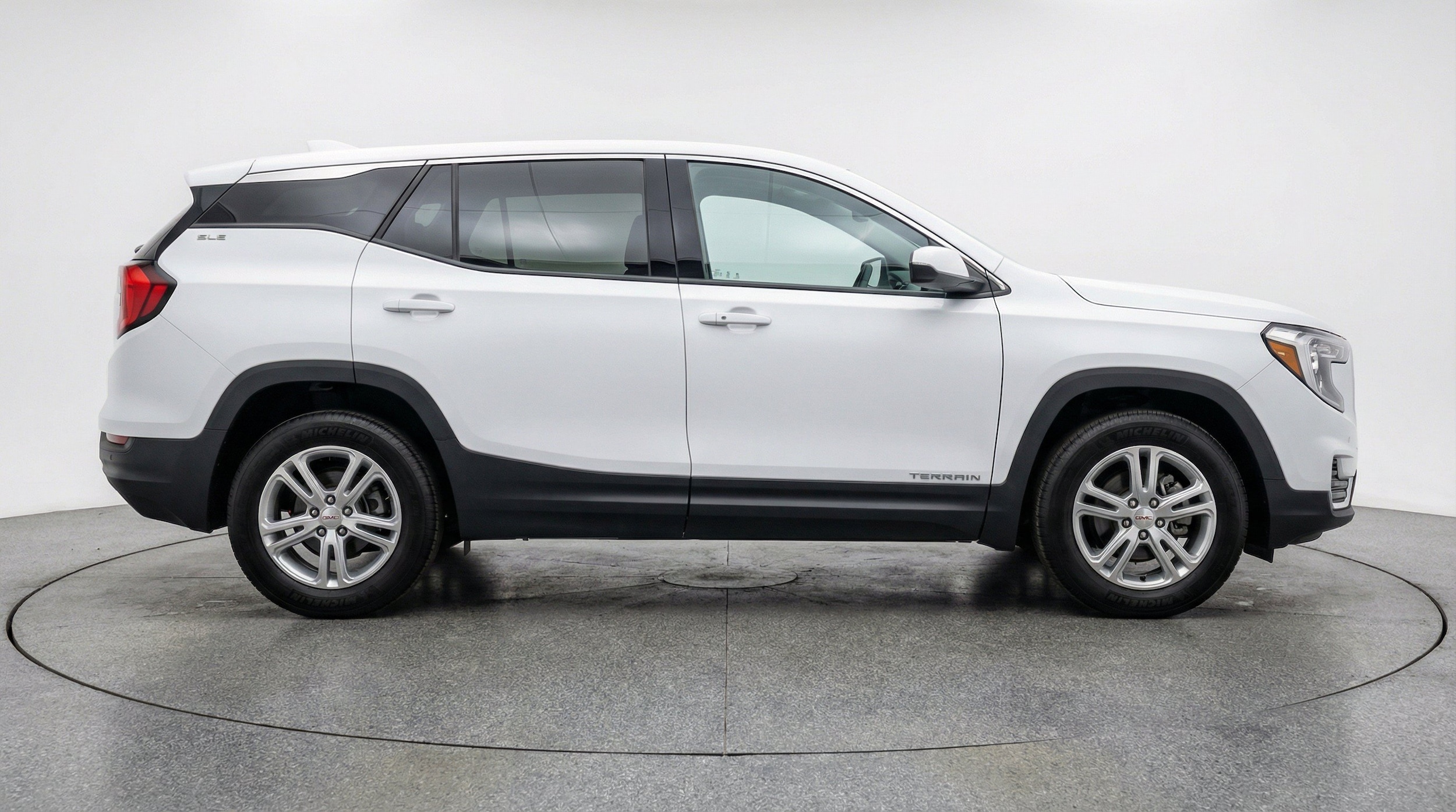 Thumbnail: 2024 GMC Terrain - 11