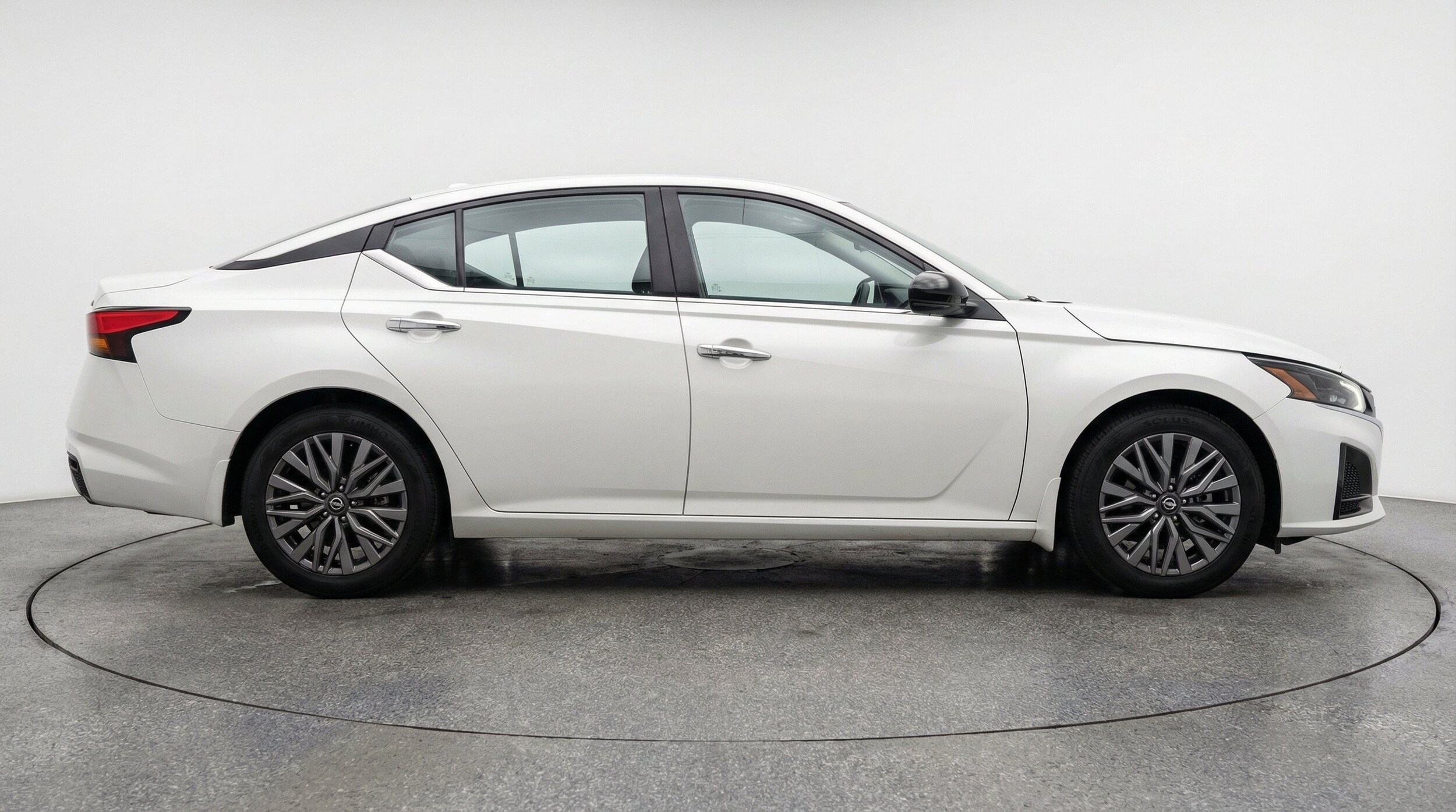 Thumbnail: 2025 Nissan Altima - 11