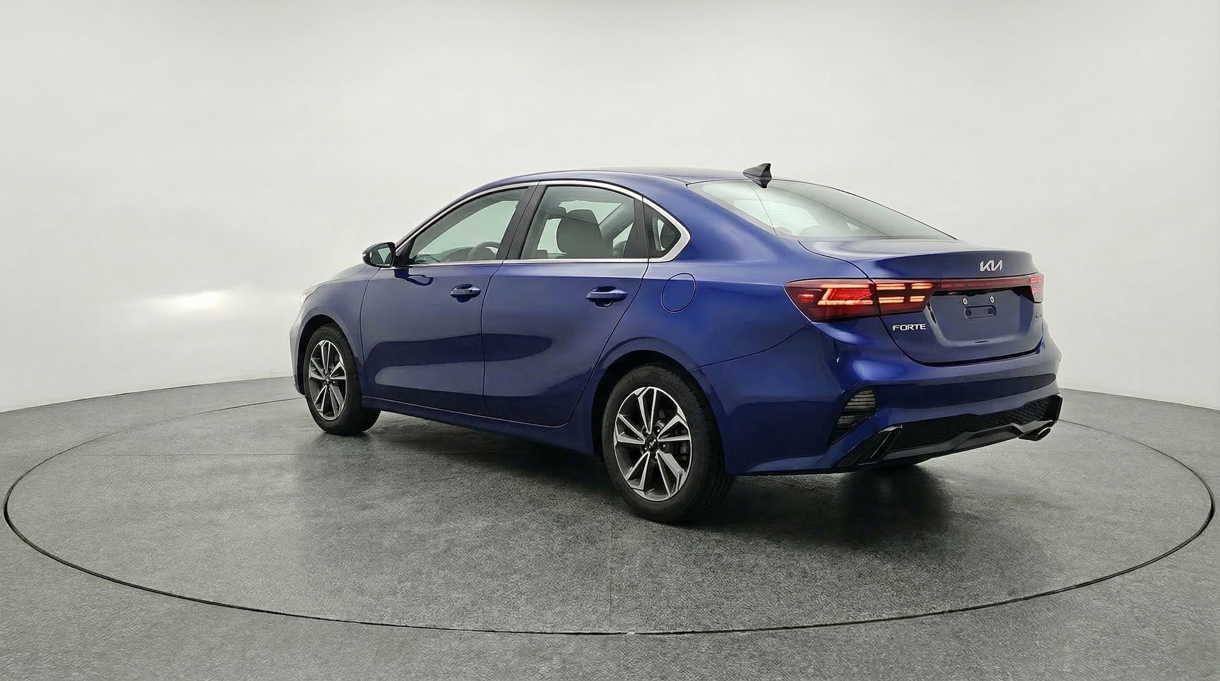 Thumbnail: 2024 Kia Forte - 6