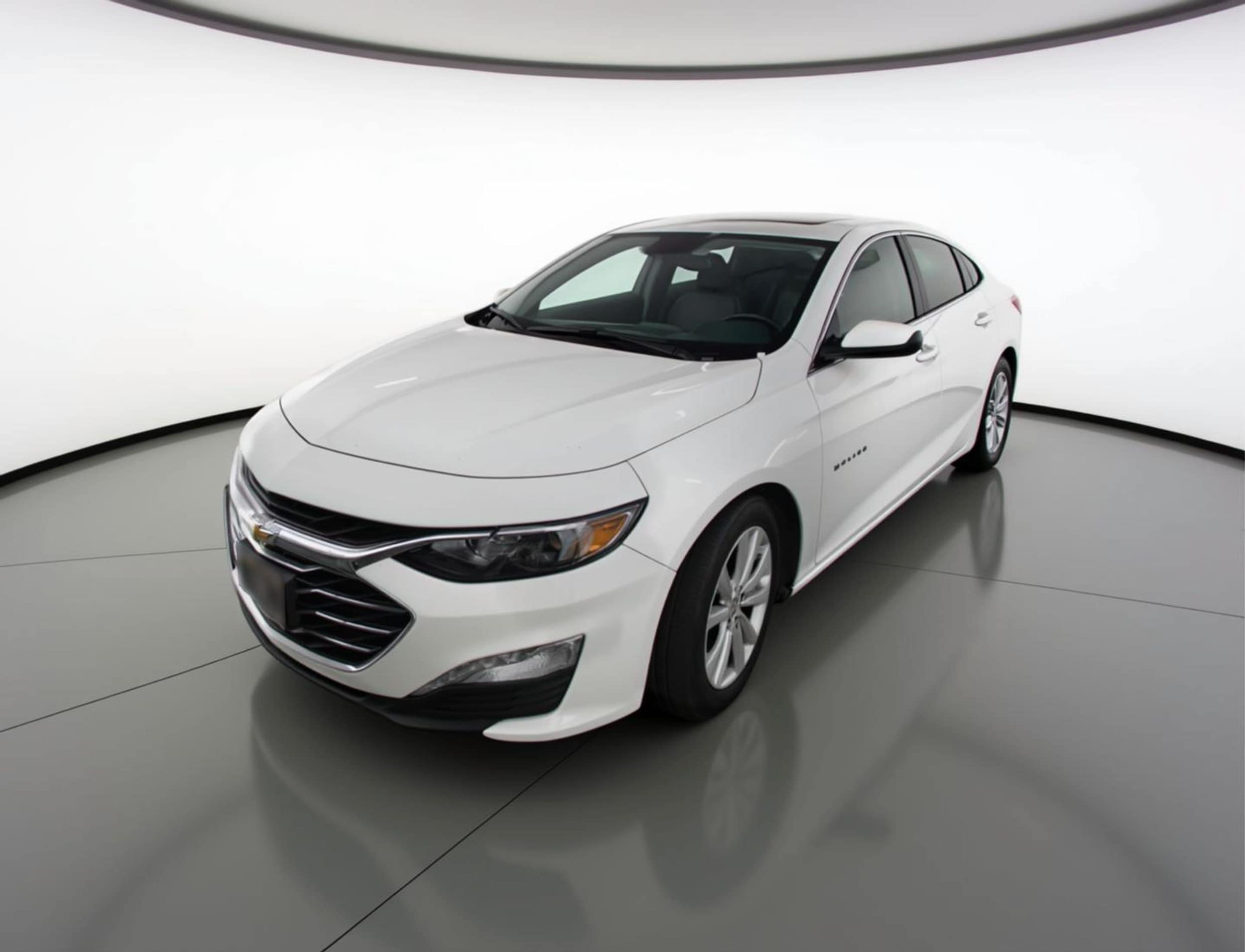 Thumbnail: 2024 Chevrolet Malibu - 3