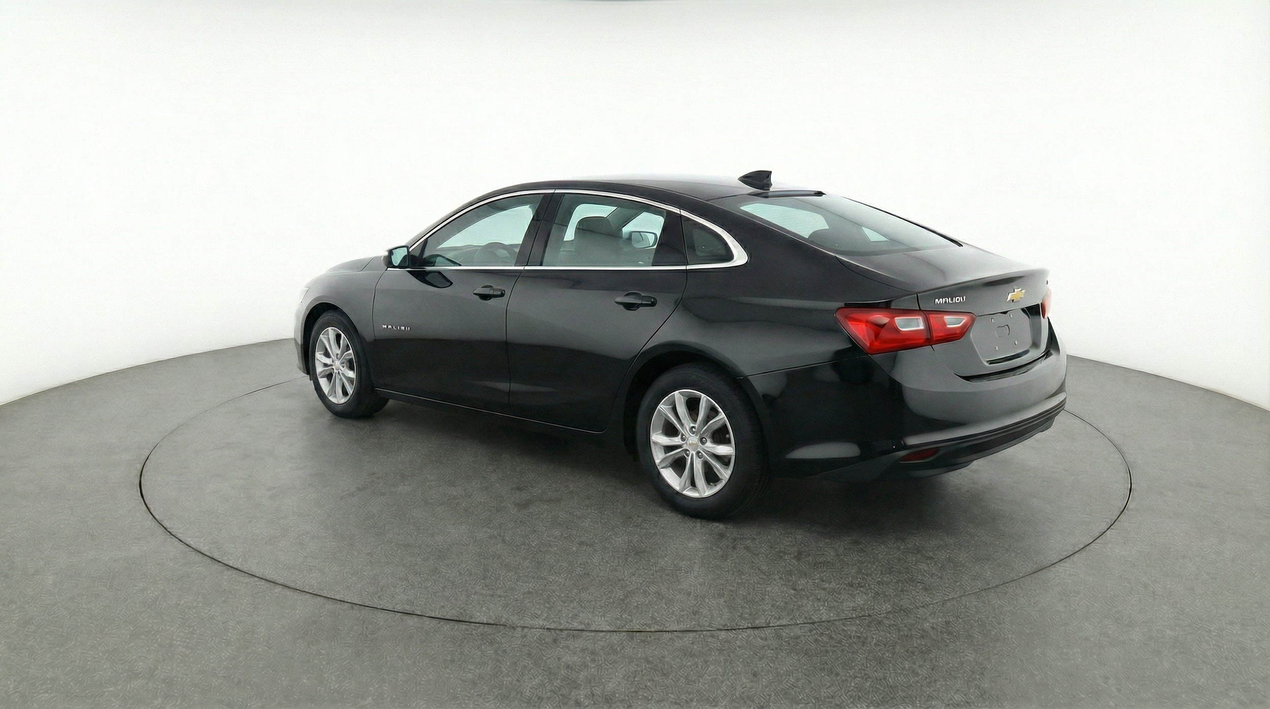 Thumbnail: 2024 Chevrolet Malibu - 6