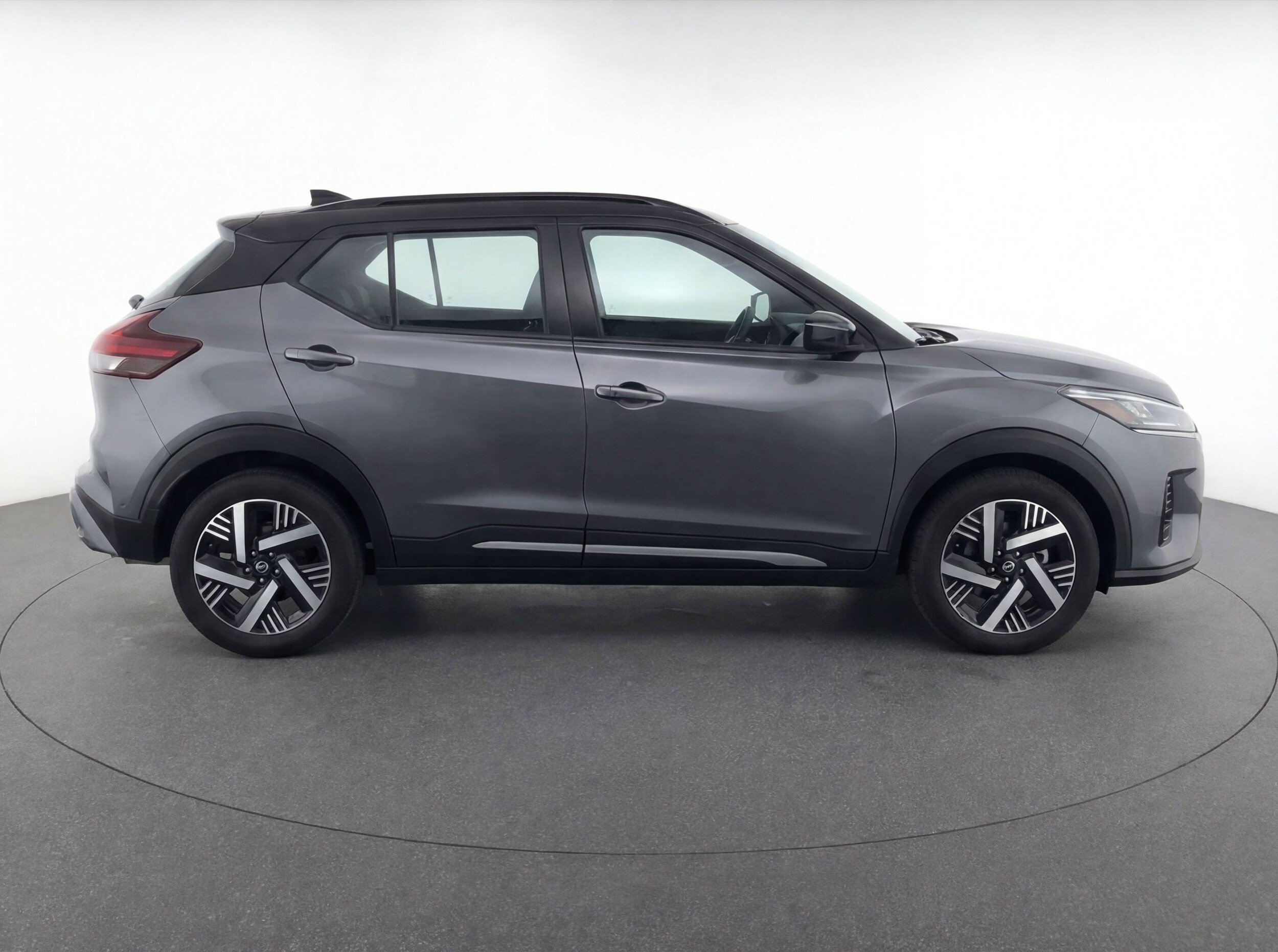 Thumbnail: 2025 Nissan Kicks - 11