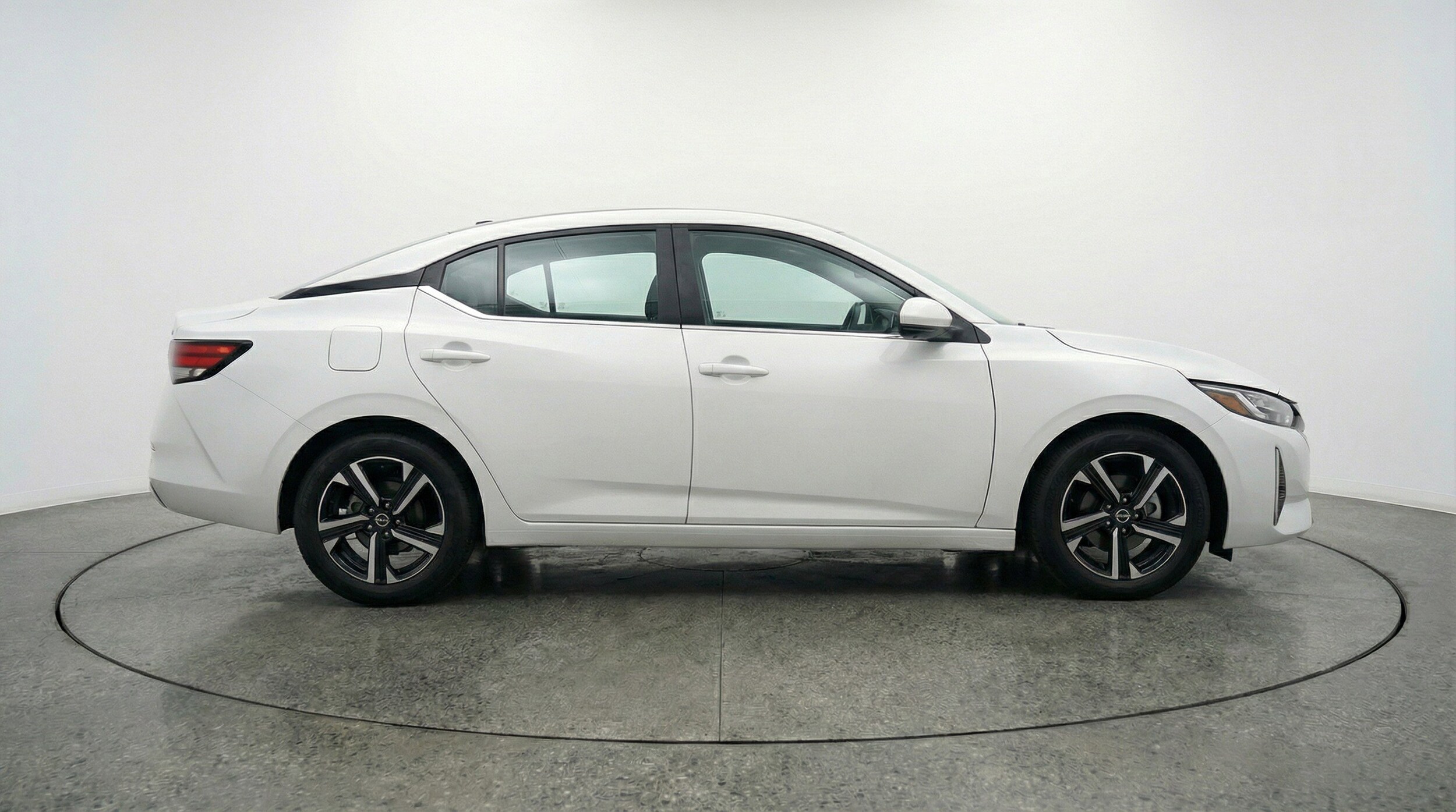 Thumbnail: 2025 Nissan Sentra - 11