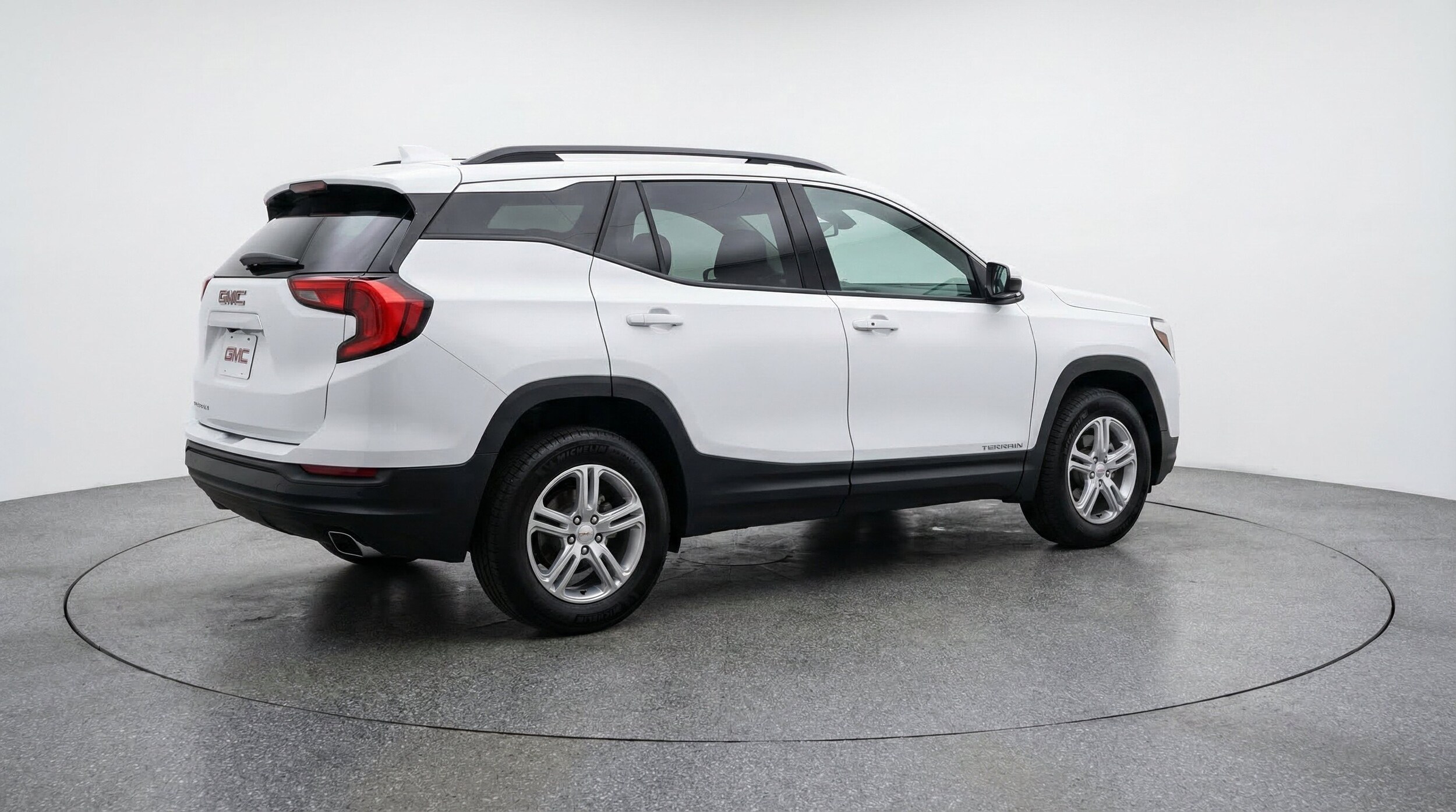 2024 GMC Terrain SLE - Photo 9
