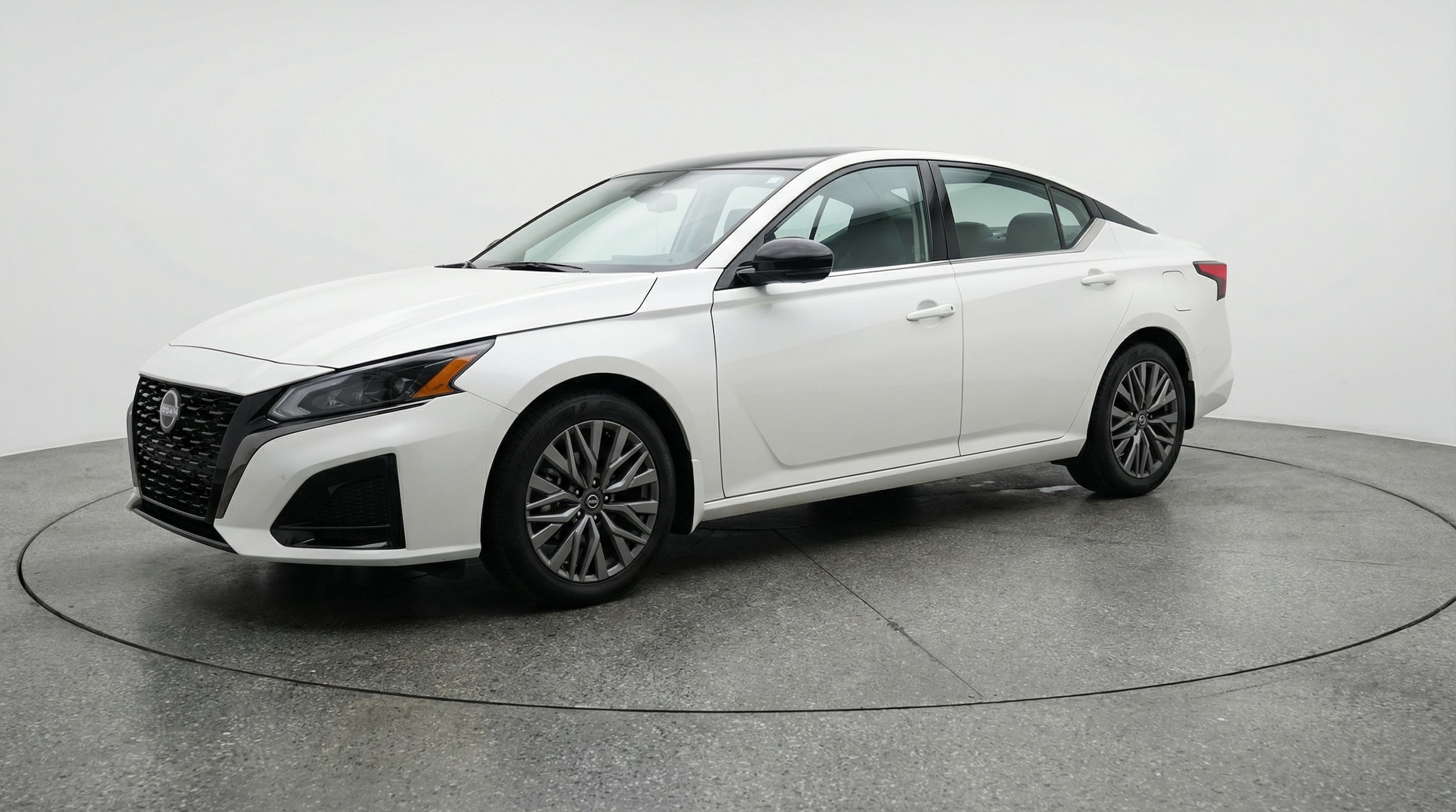 Thumbnail: 2025 Nissan Altima - 3