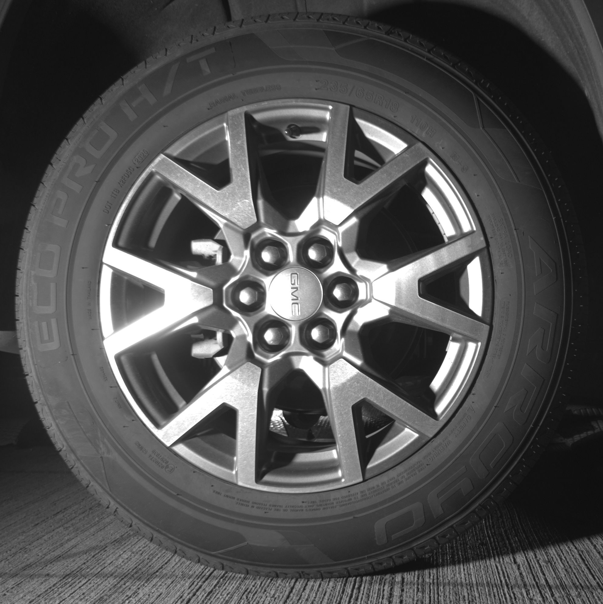 Thumbnail: 2023 GMC Acadia - 12