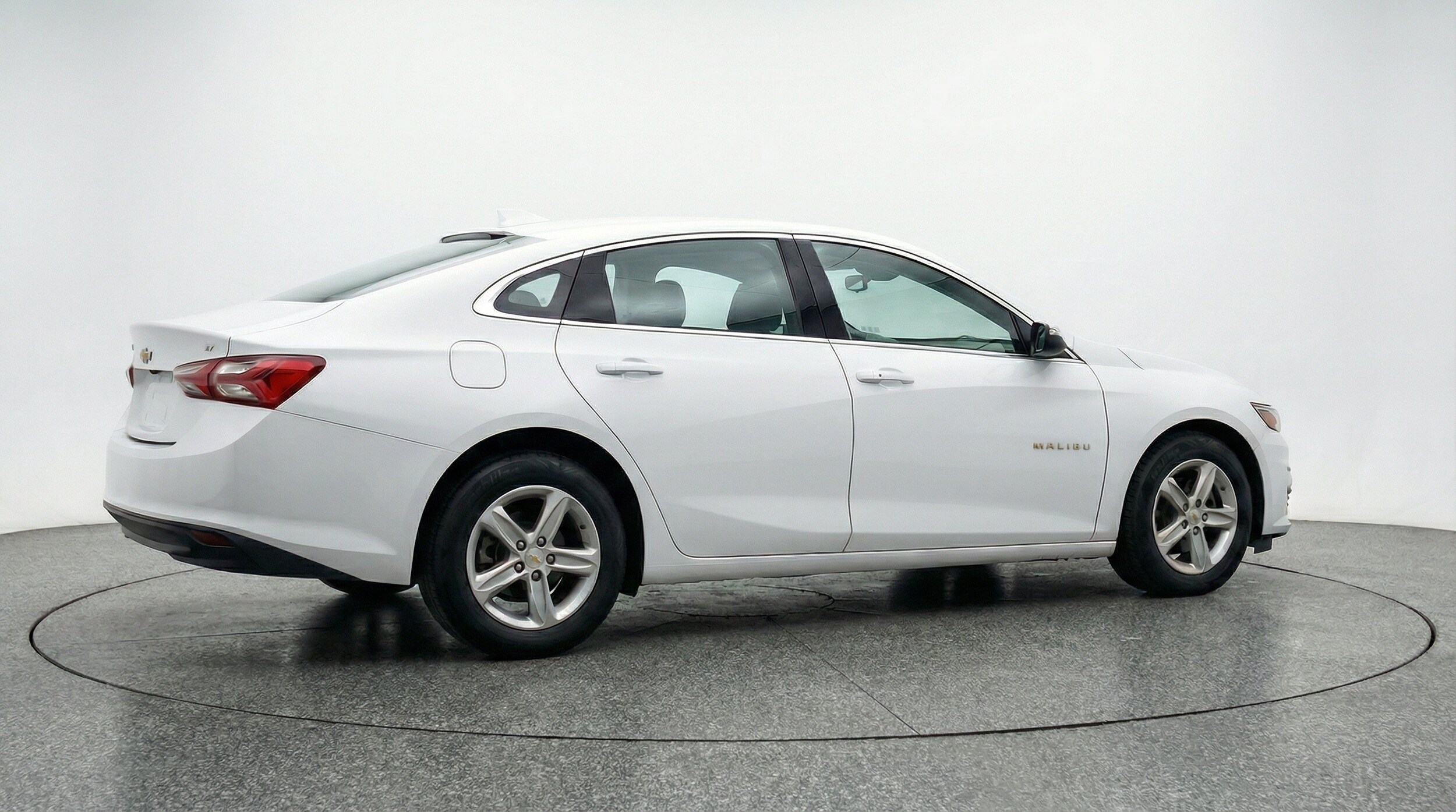 Thumbnail: 2024 Chevrolet Malibu - 9
