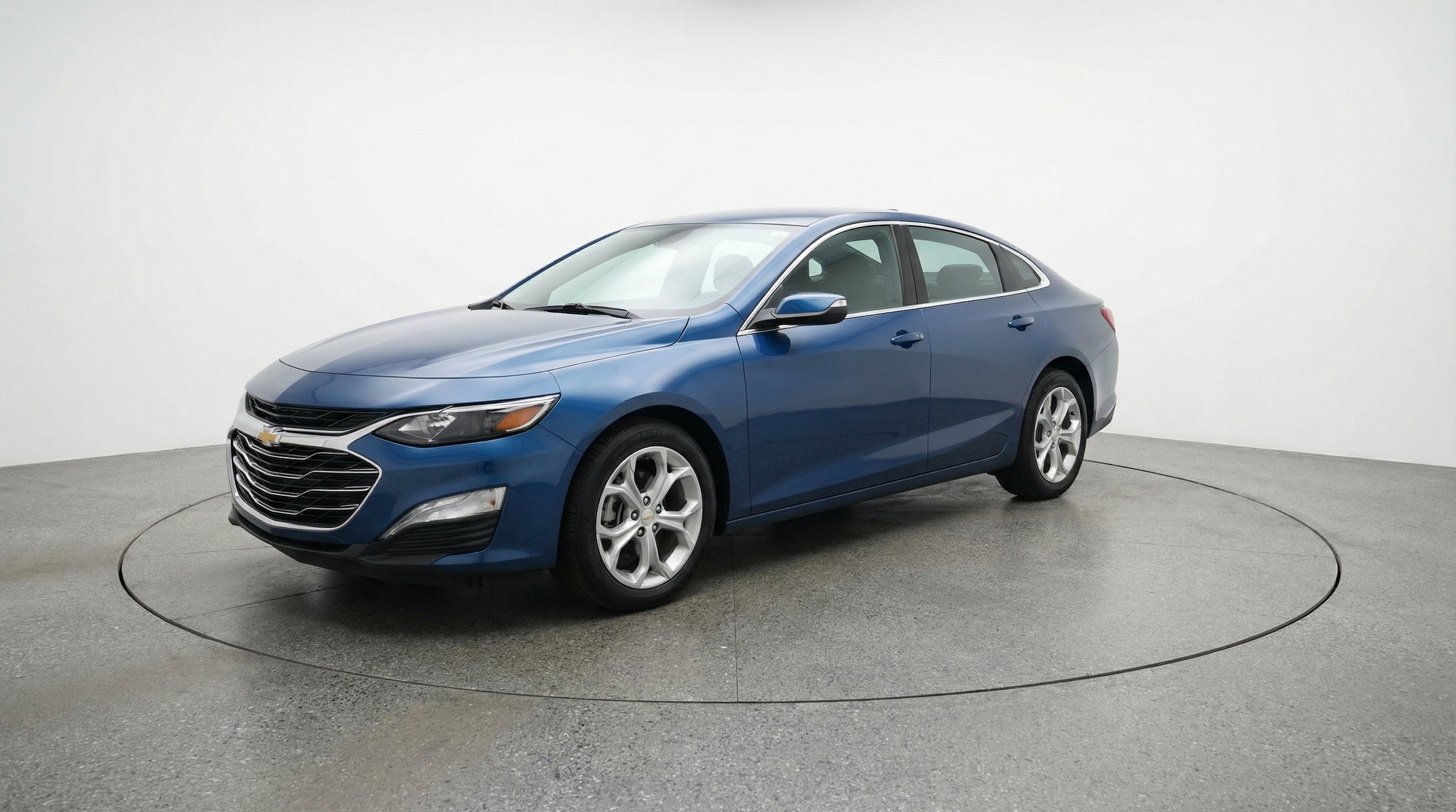 Thumbnail: 2024 Chevrolet Malibu - 3