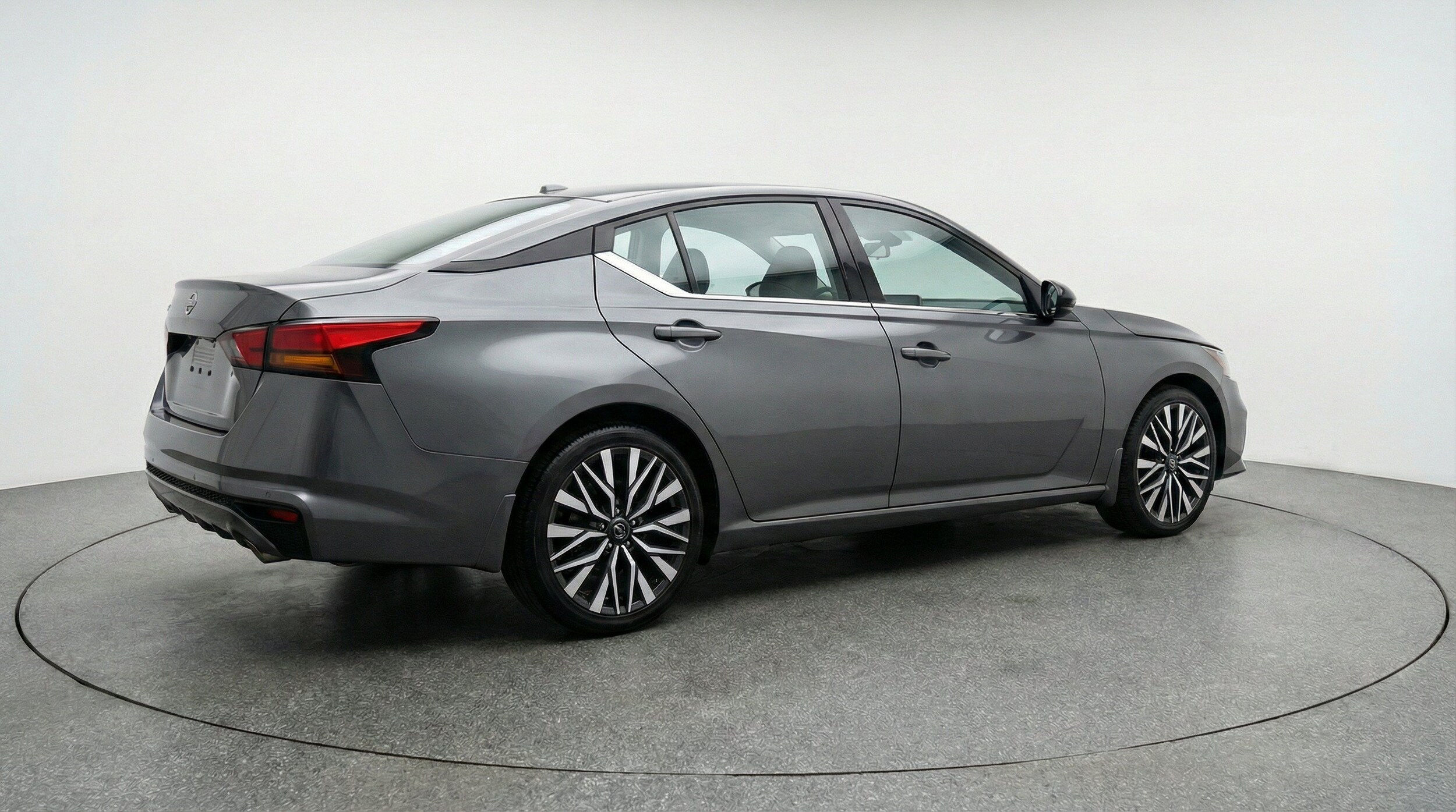 Thumbnail: 2025 Nissan Altima - 9