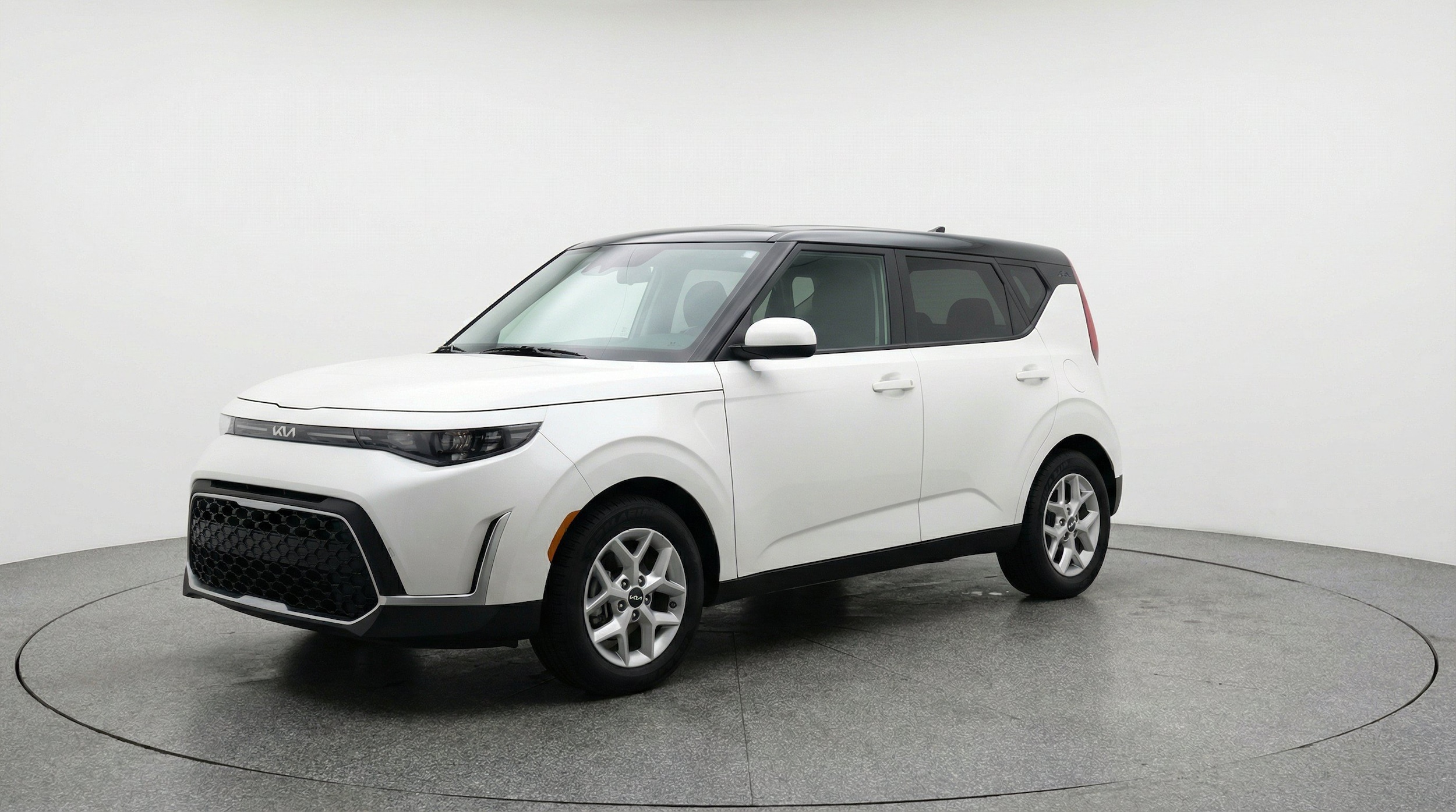 Thumbnail: 2025 Kia Soul - 3