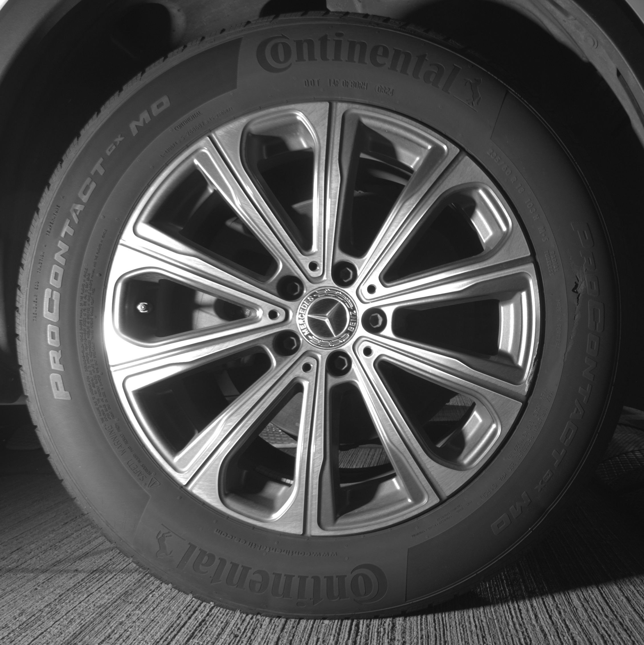 Thumbnail: 2024 Mercedes-Benz GLC - 13