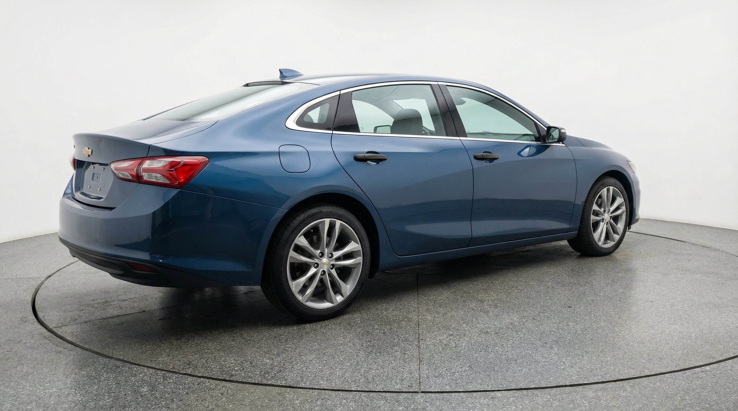 Thumbnail: 2024 Chevrolet Malibu - 9