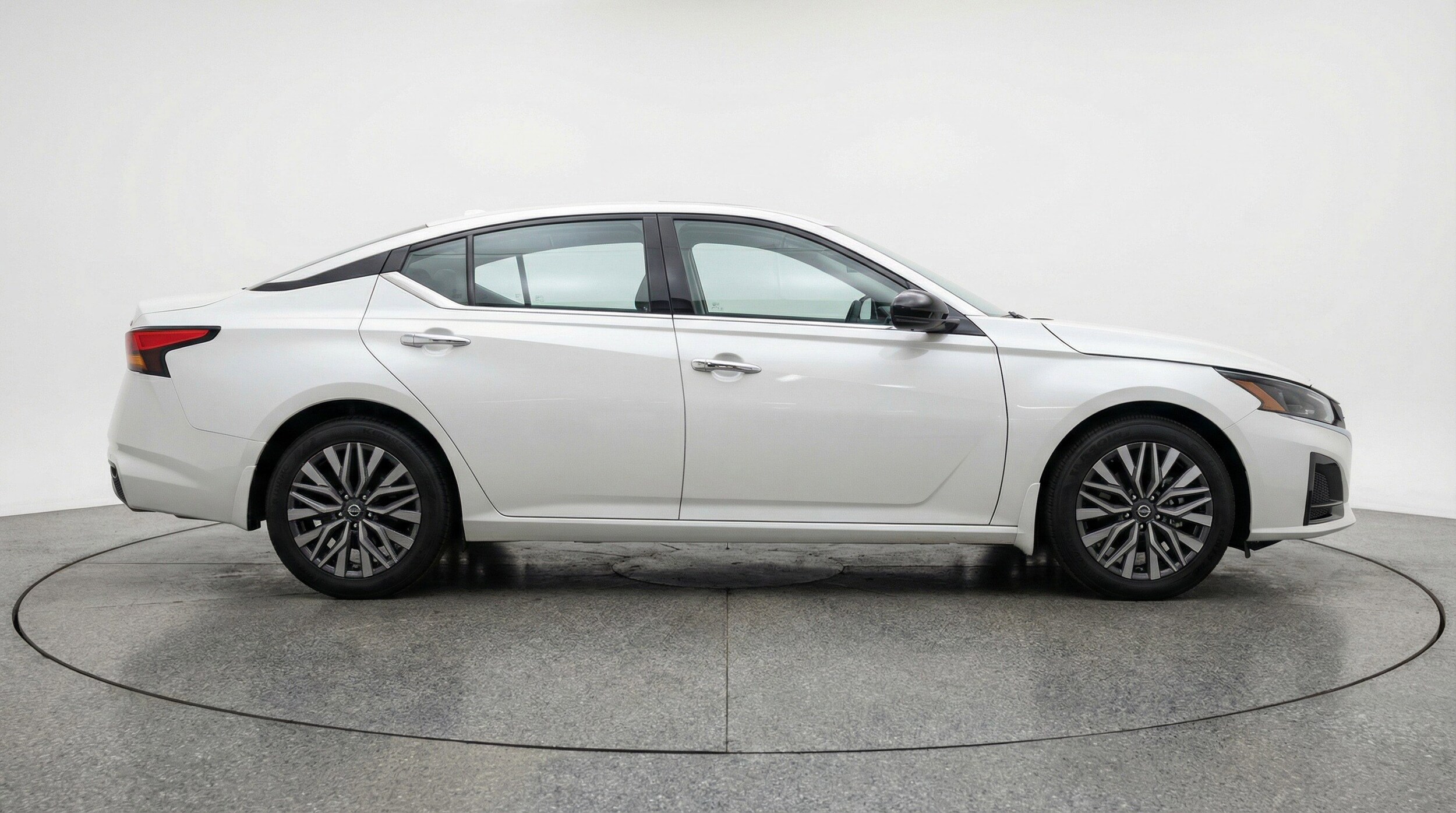 Thumbnail: 2025 Nissan Altima - 11
