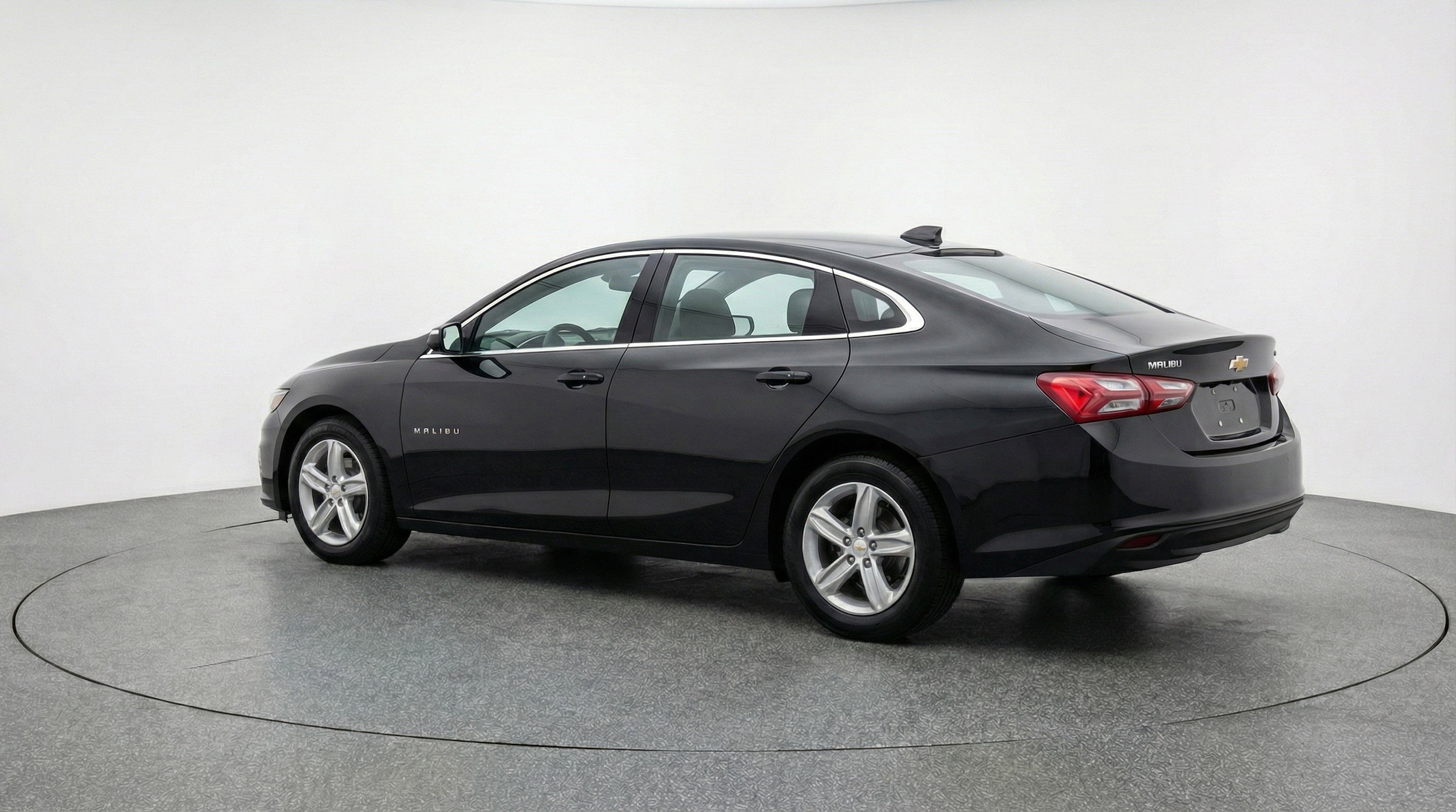 Thumbnail: 2024 Chevrolet Malibu - 6