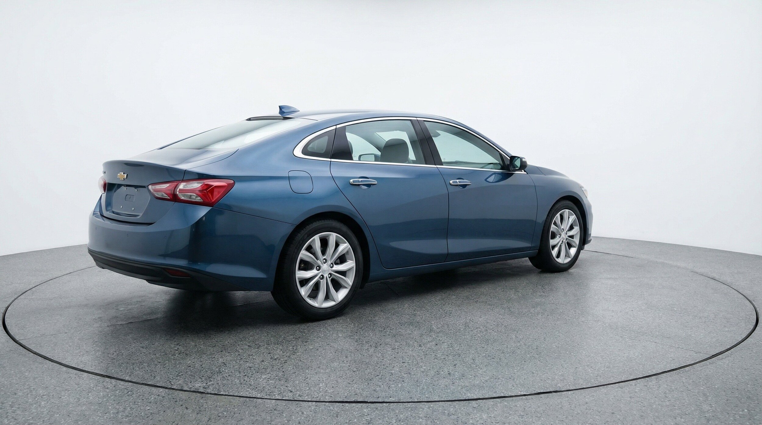 Thumbnail: 2024 Chevrolet Malibu - 9