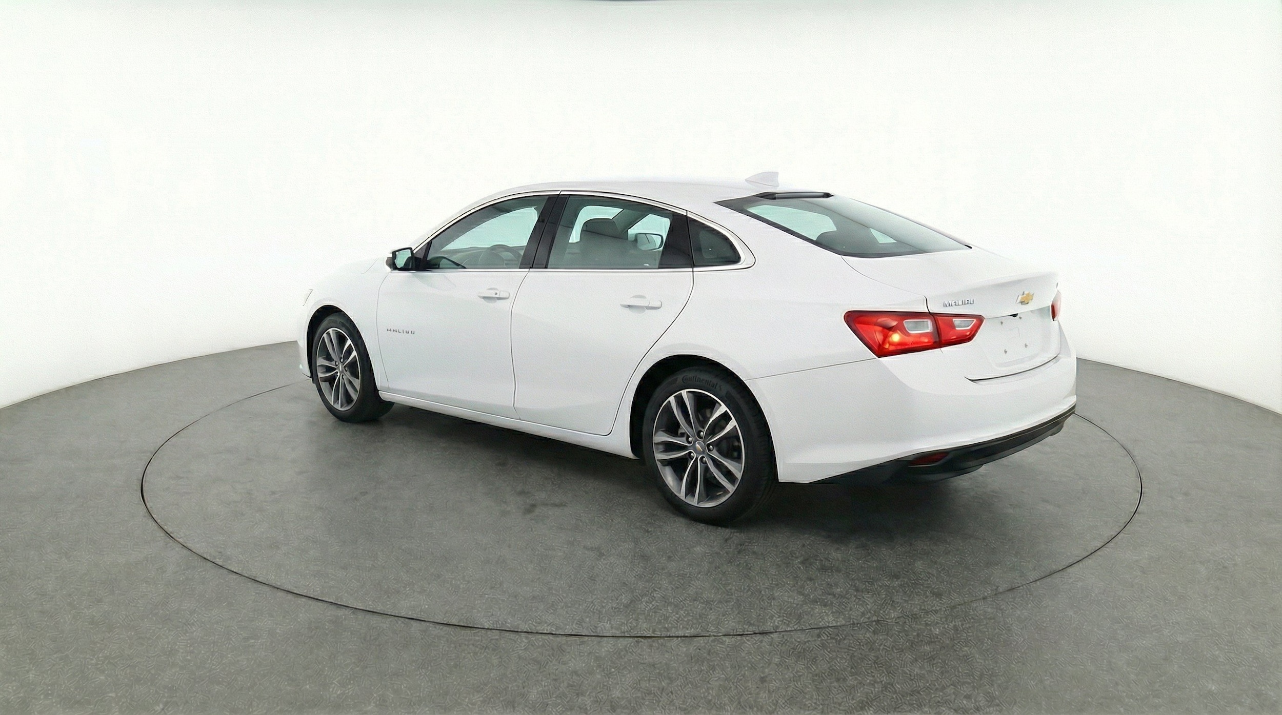 Thumbnail: 2024 Chevrolet Malibu - 6