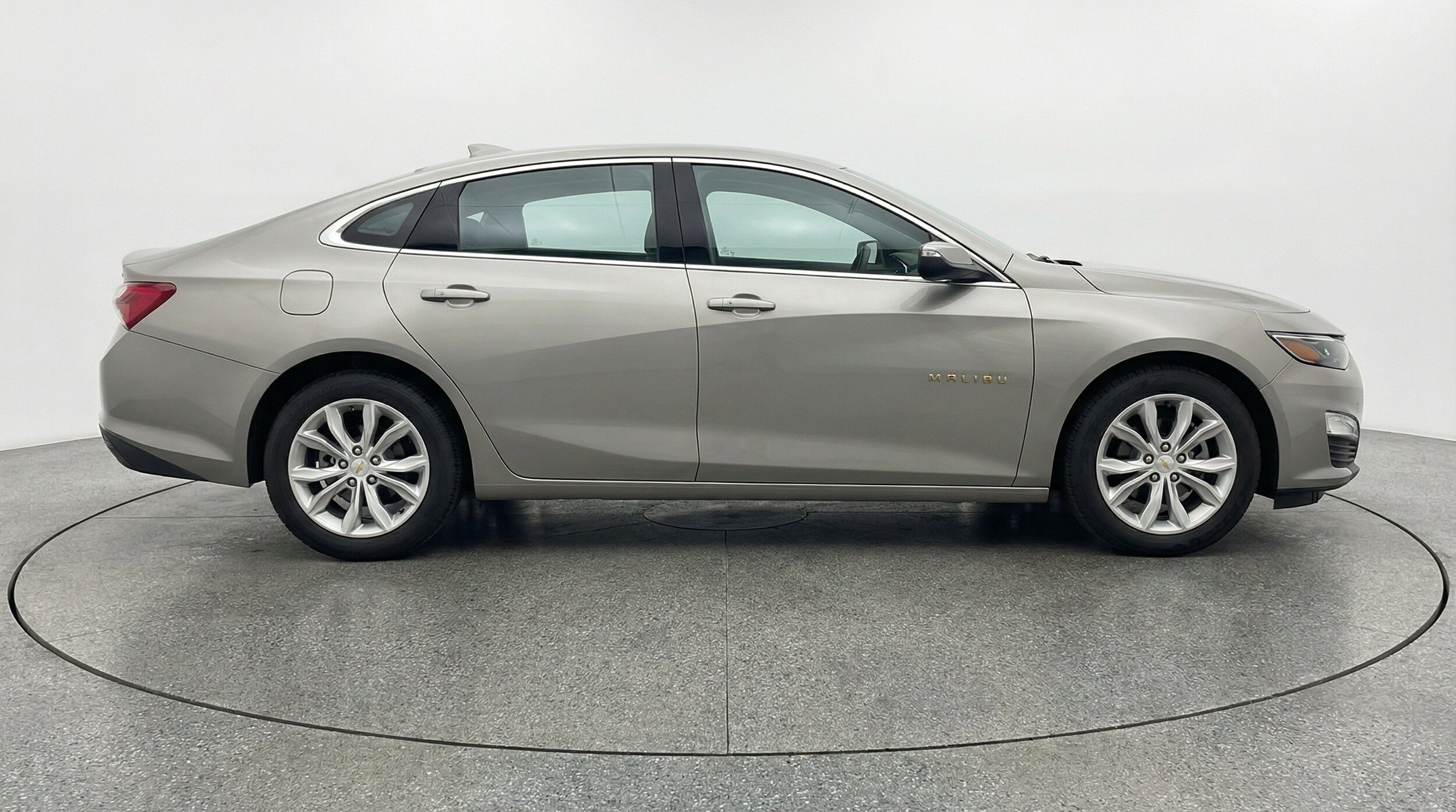 Thumbnail: 2024 Chevrolet Malibu - 11