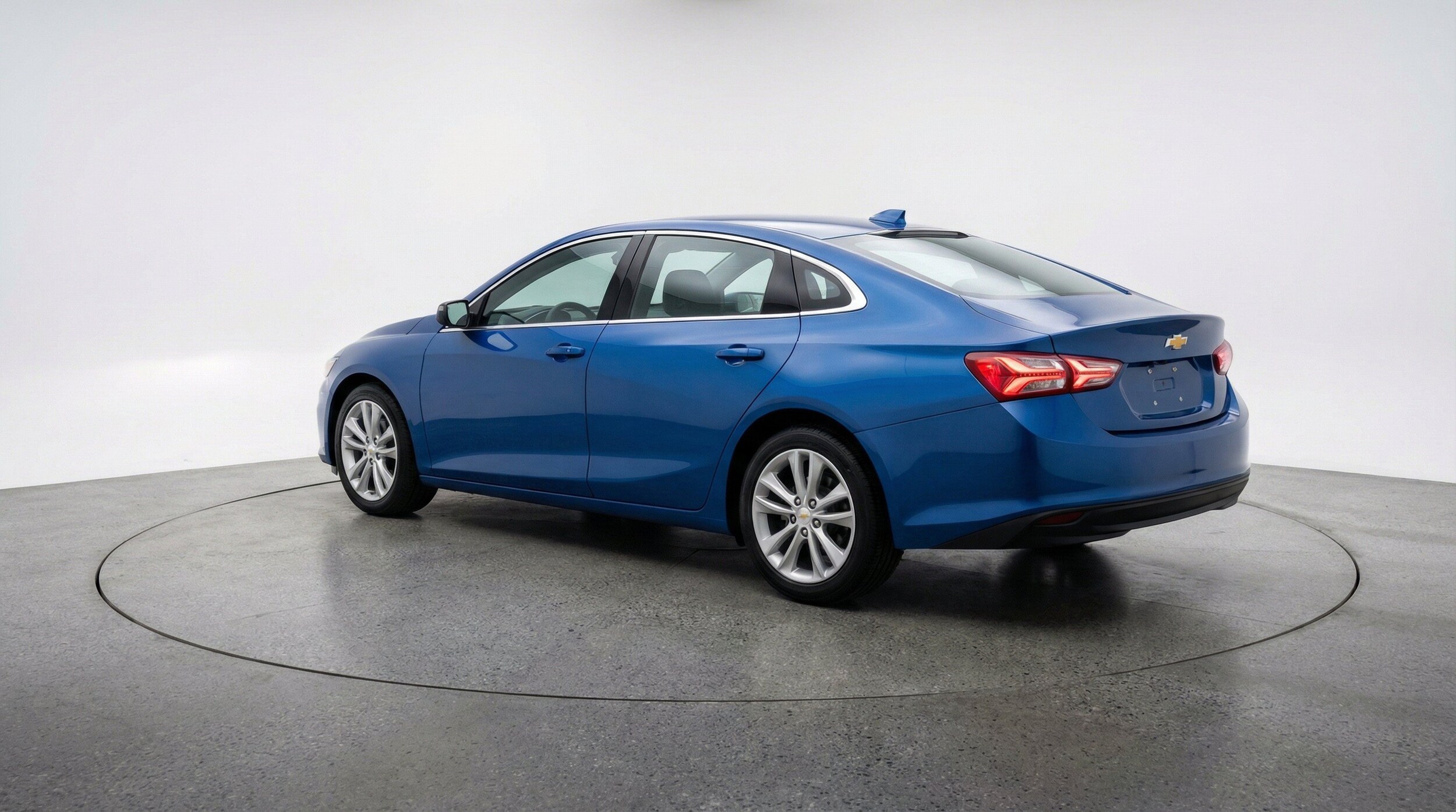 Thumbnail: 2024 Chevrolet Malibu - 6
