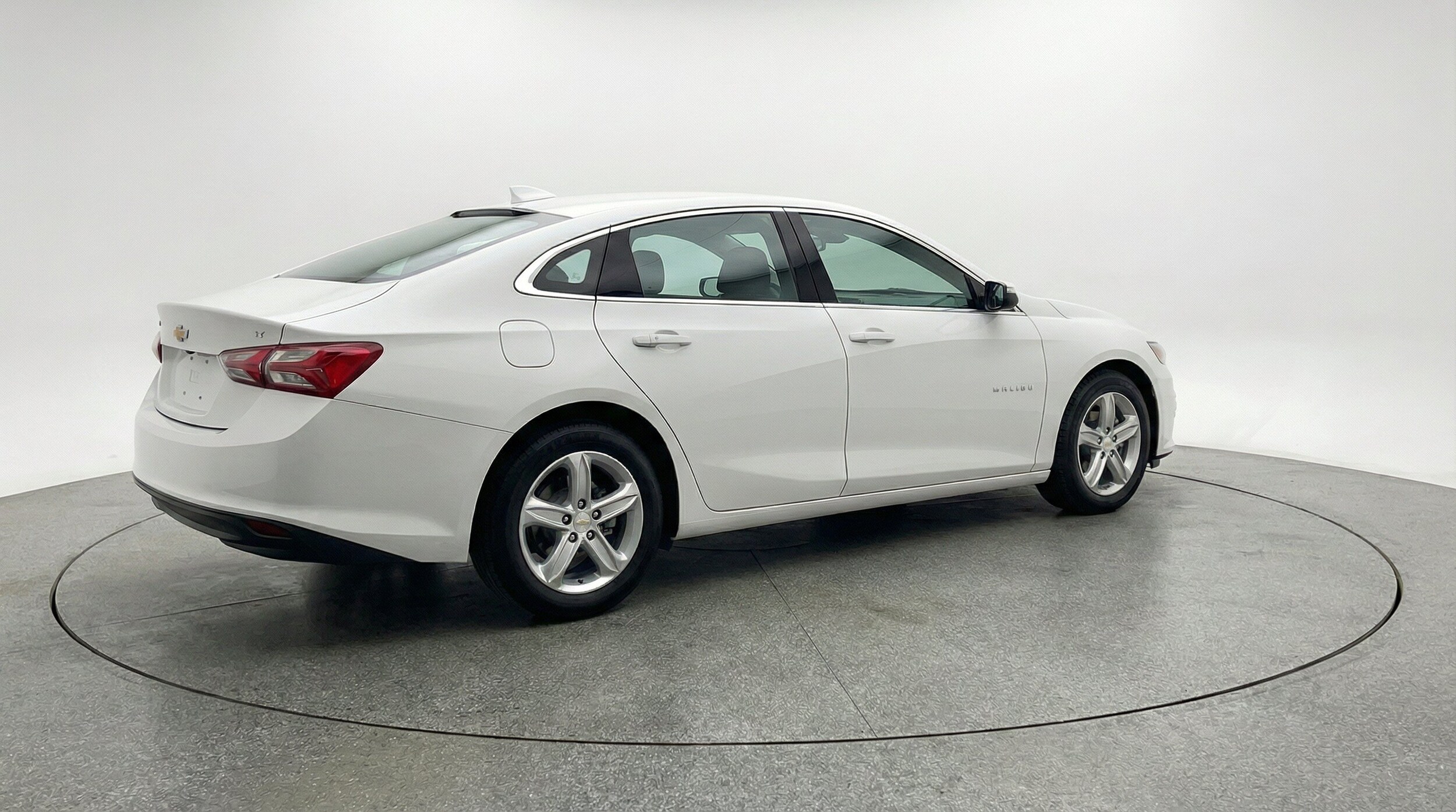 Thumbnail: 2024 Chevrolet Malibu - 9