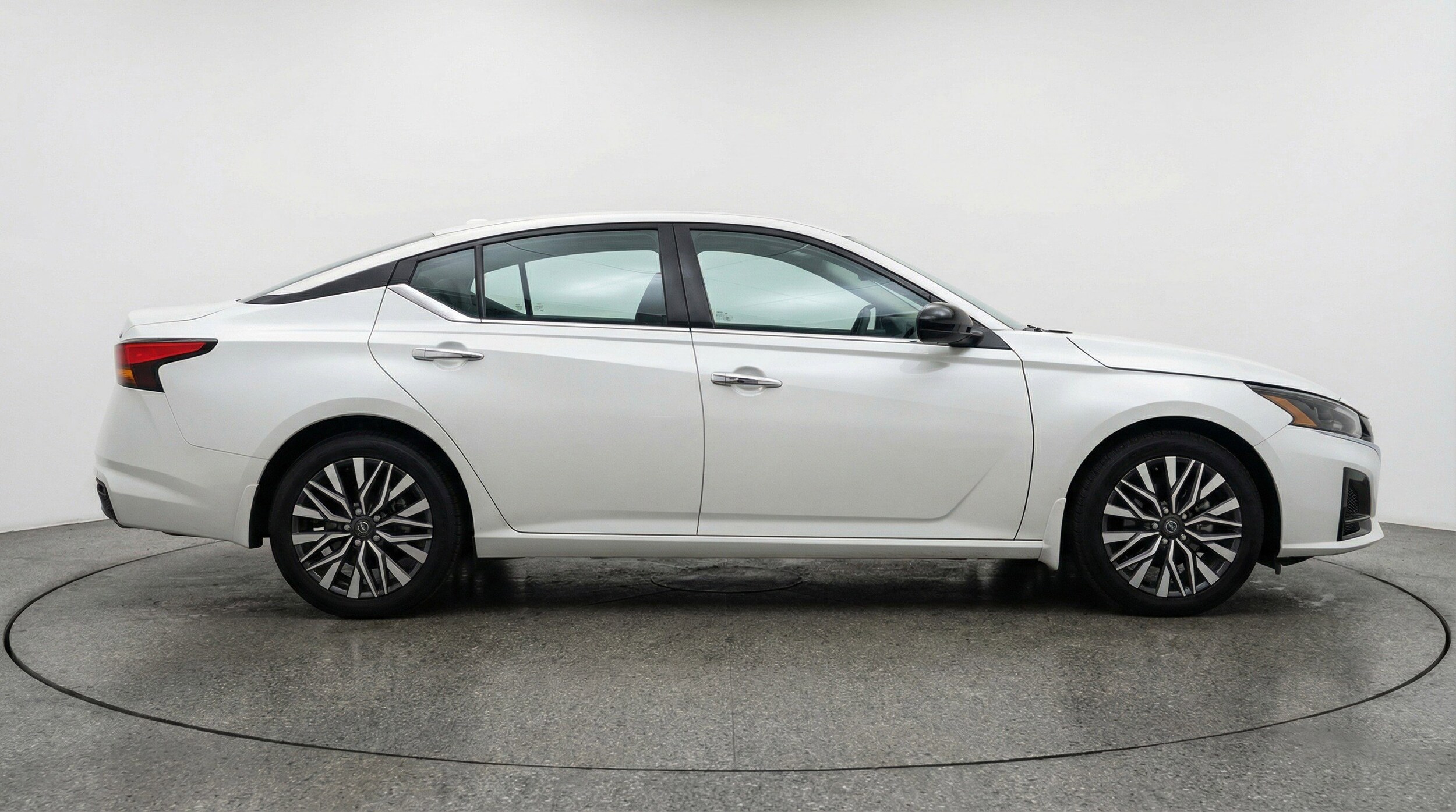Thumbnail: 2025 Nissan Altima - 11