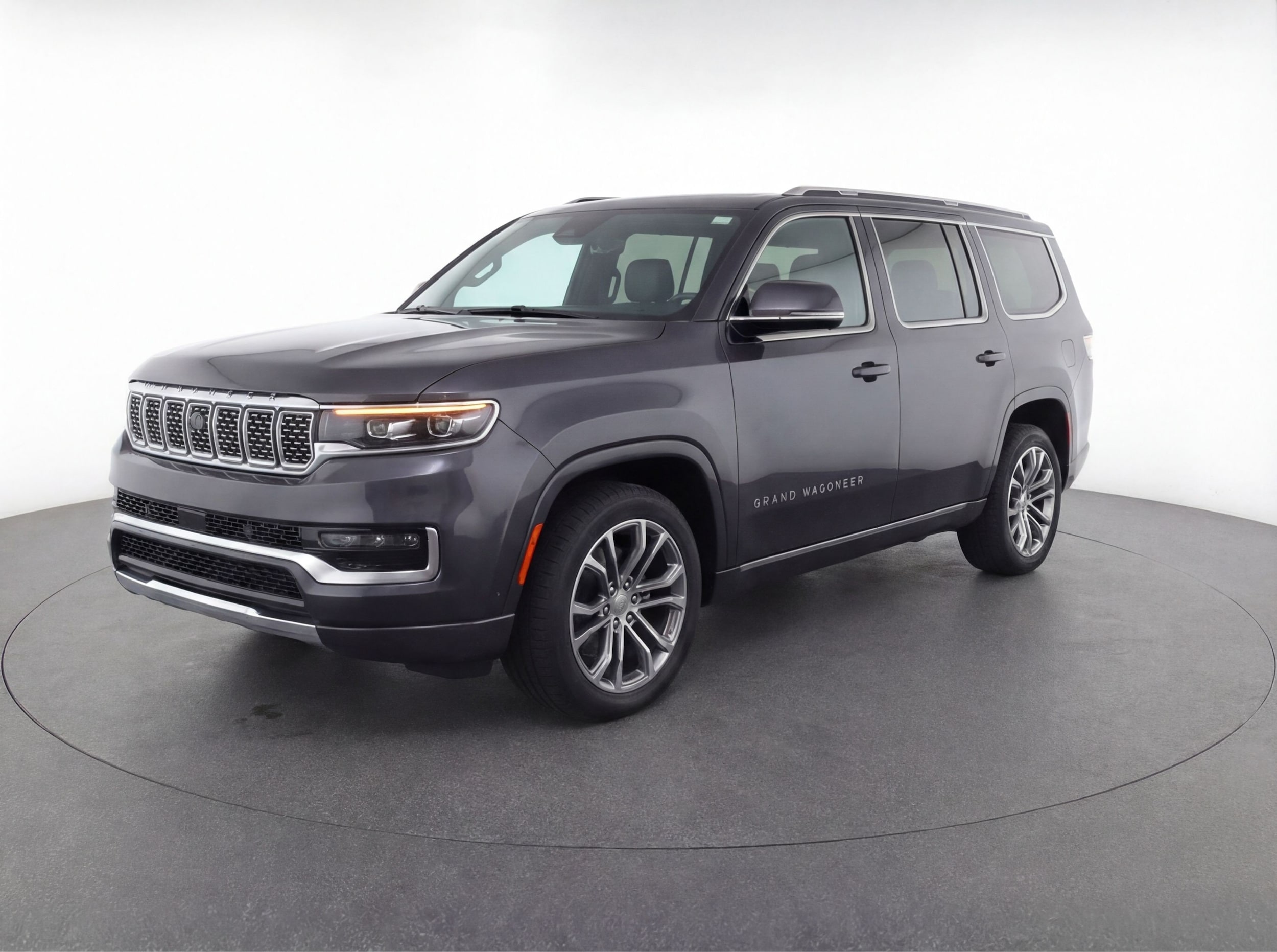 Thumbnail: 2023 Jeep Grand Wagoneer - 3
