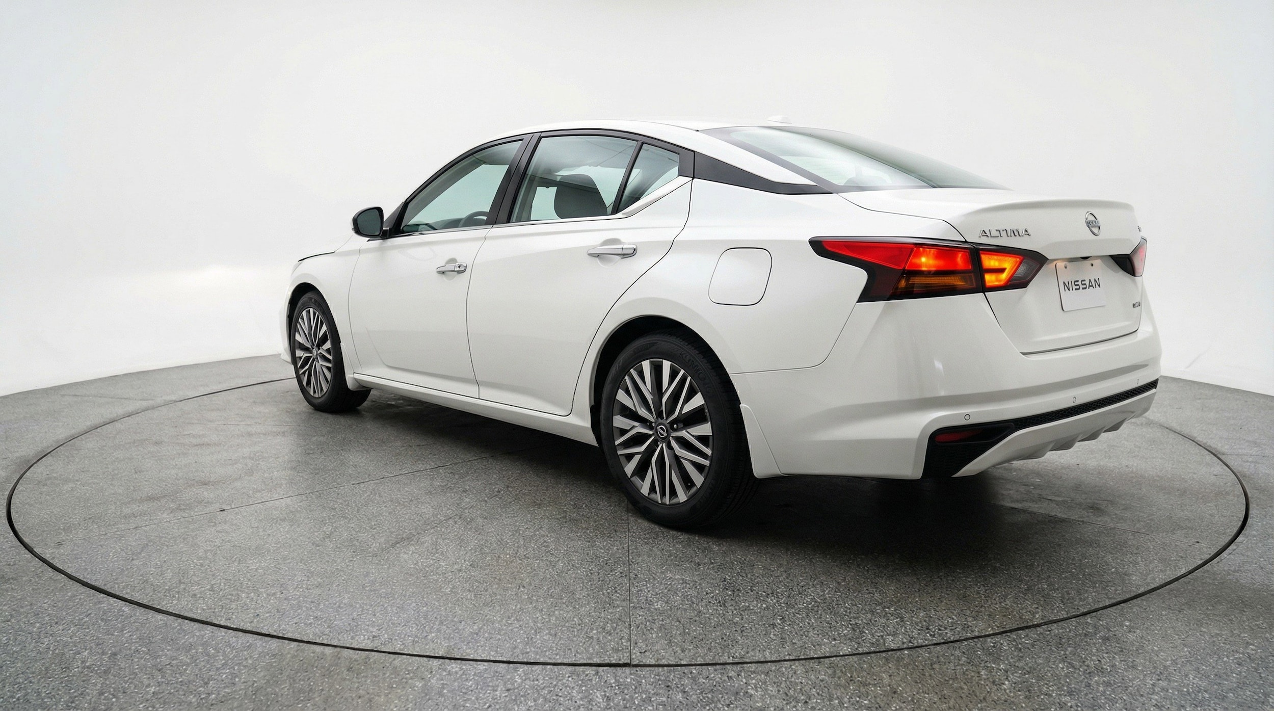 Thumbnail: 2025 Nissan Altima - 6