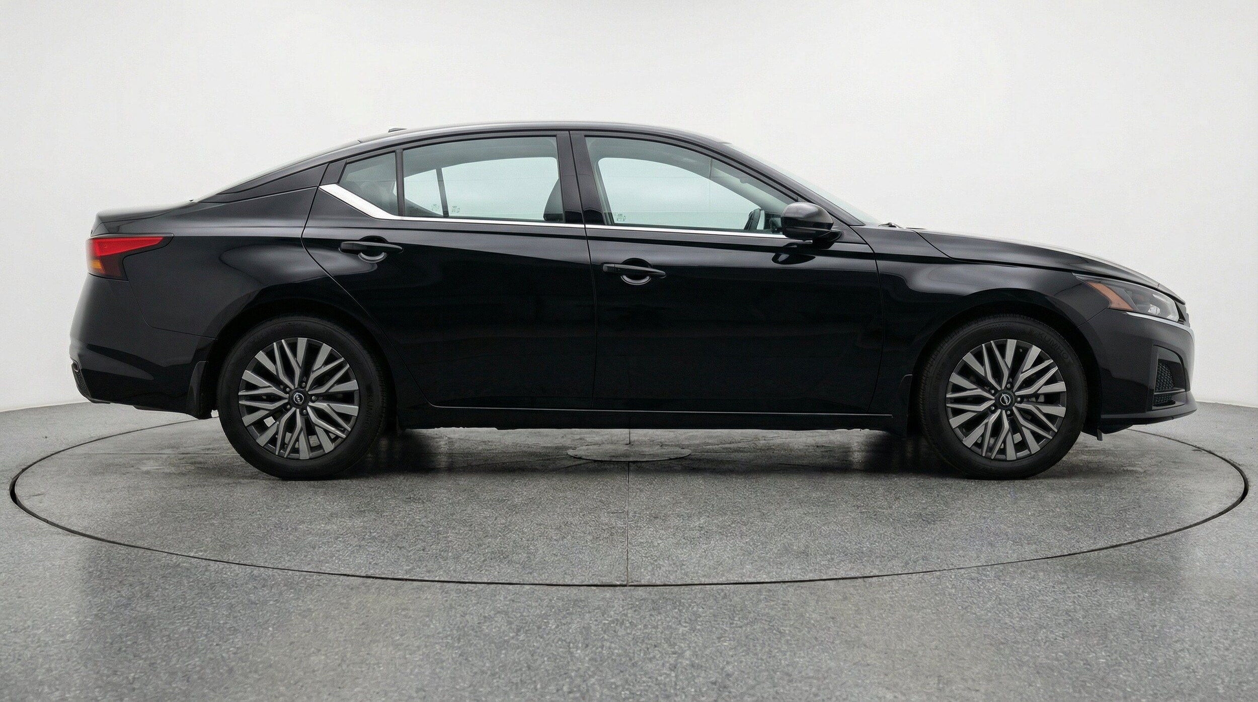 Thumbnail: 2025 Nissan Altima - 11