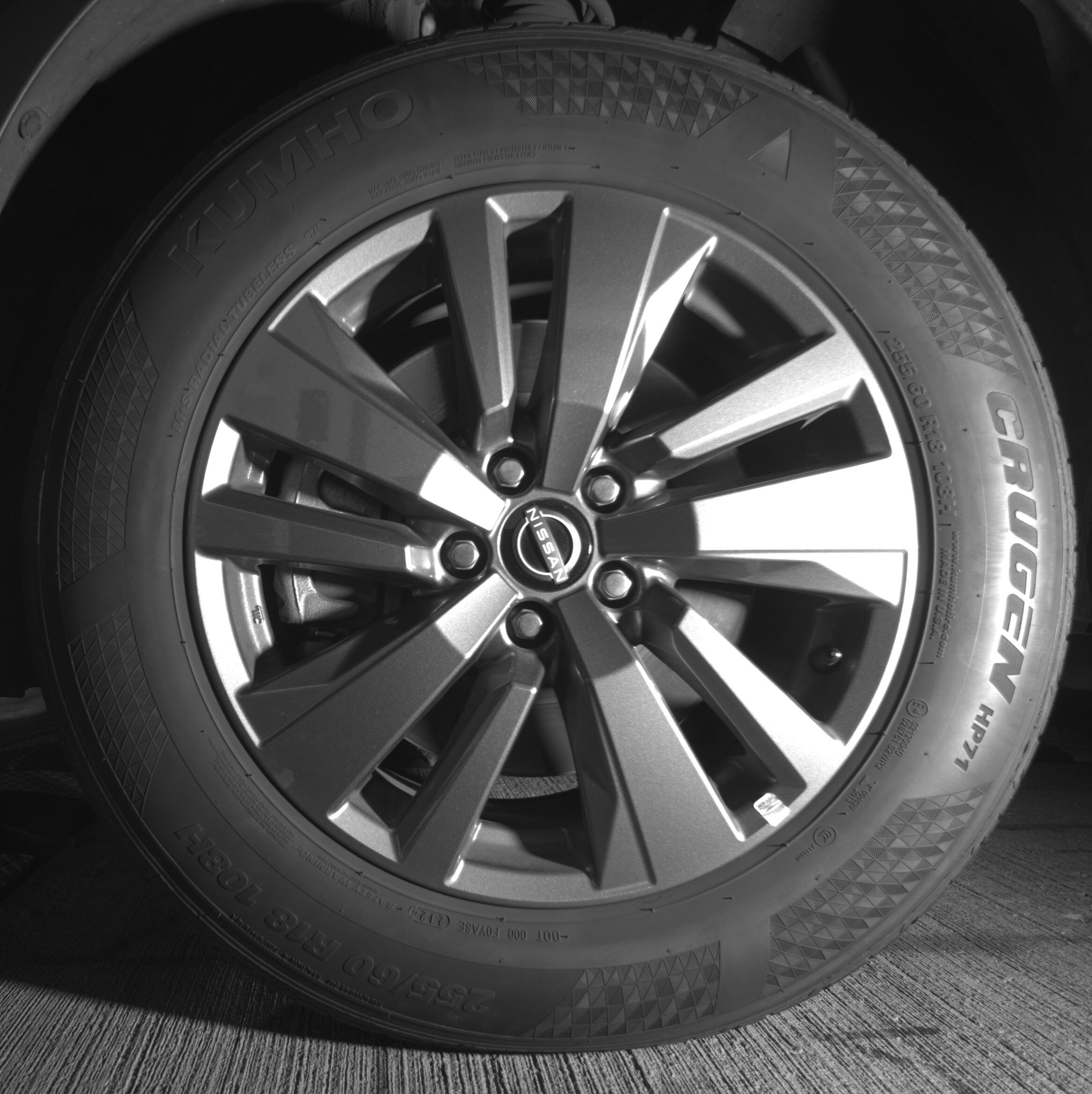 Thumbnail: 2024 Nissan Pathfinder - 9