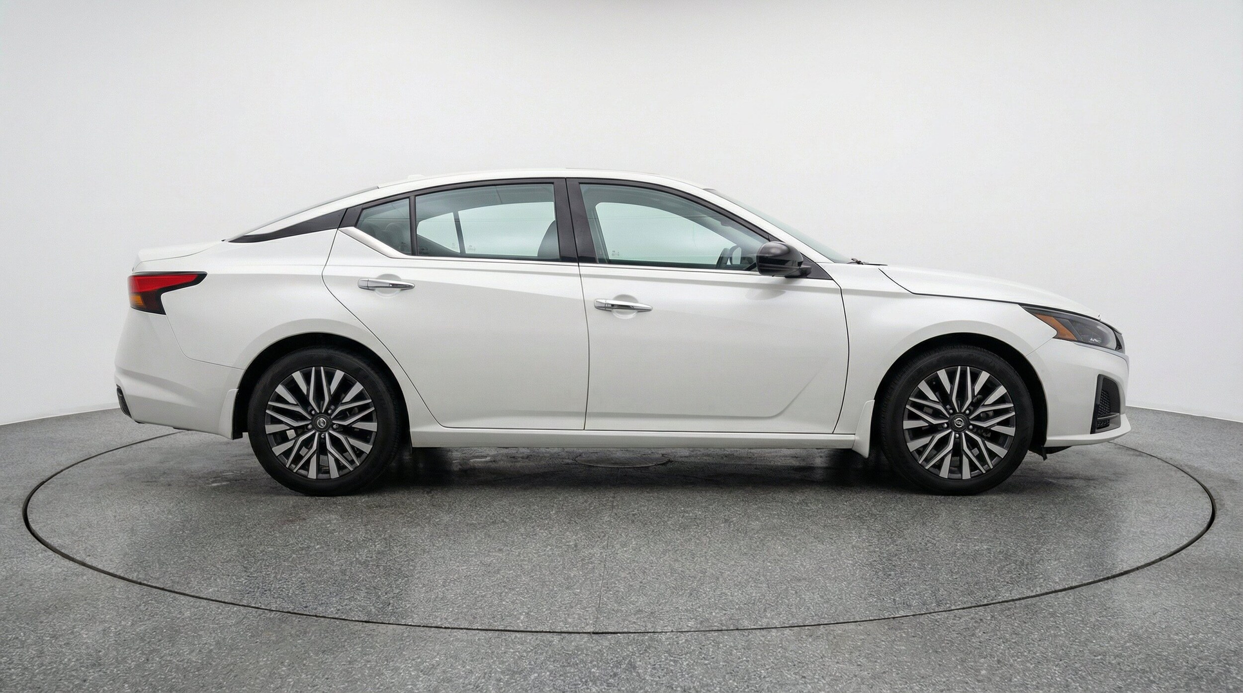 Thumbnail: 2025 Nissan Altima - 11