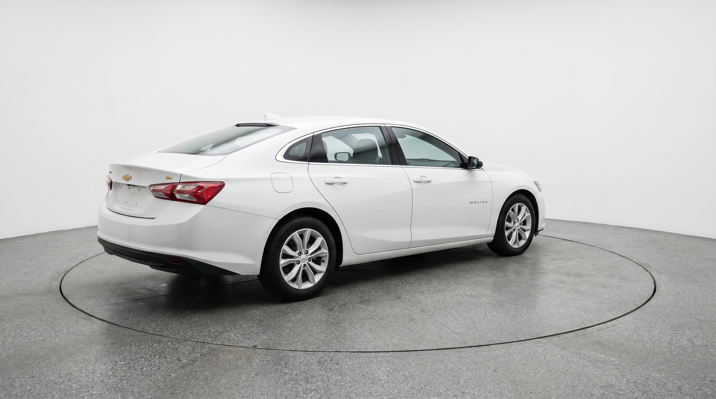 Thumbnail: 2024 Chevrolet Malibu - 9