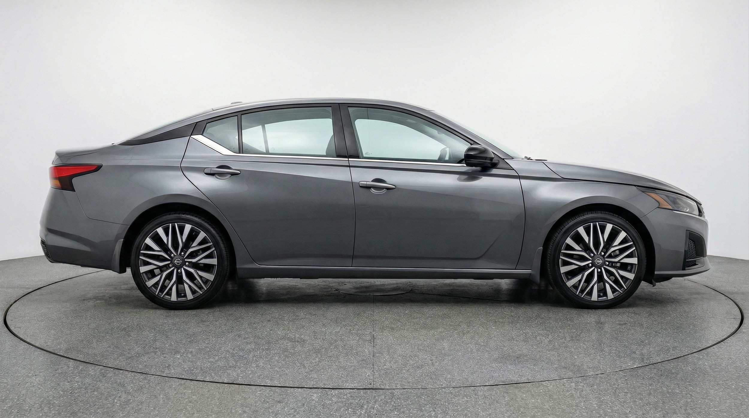 Thumbnail: 2025 Nissan Altima - 8