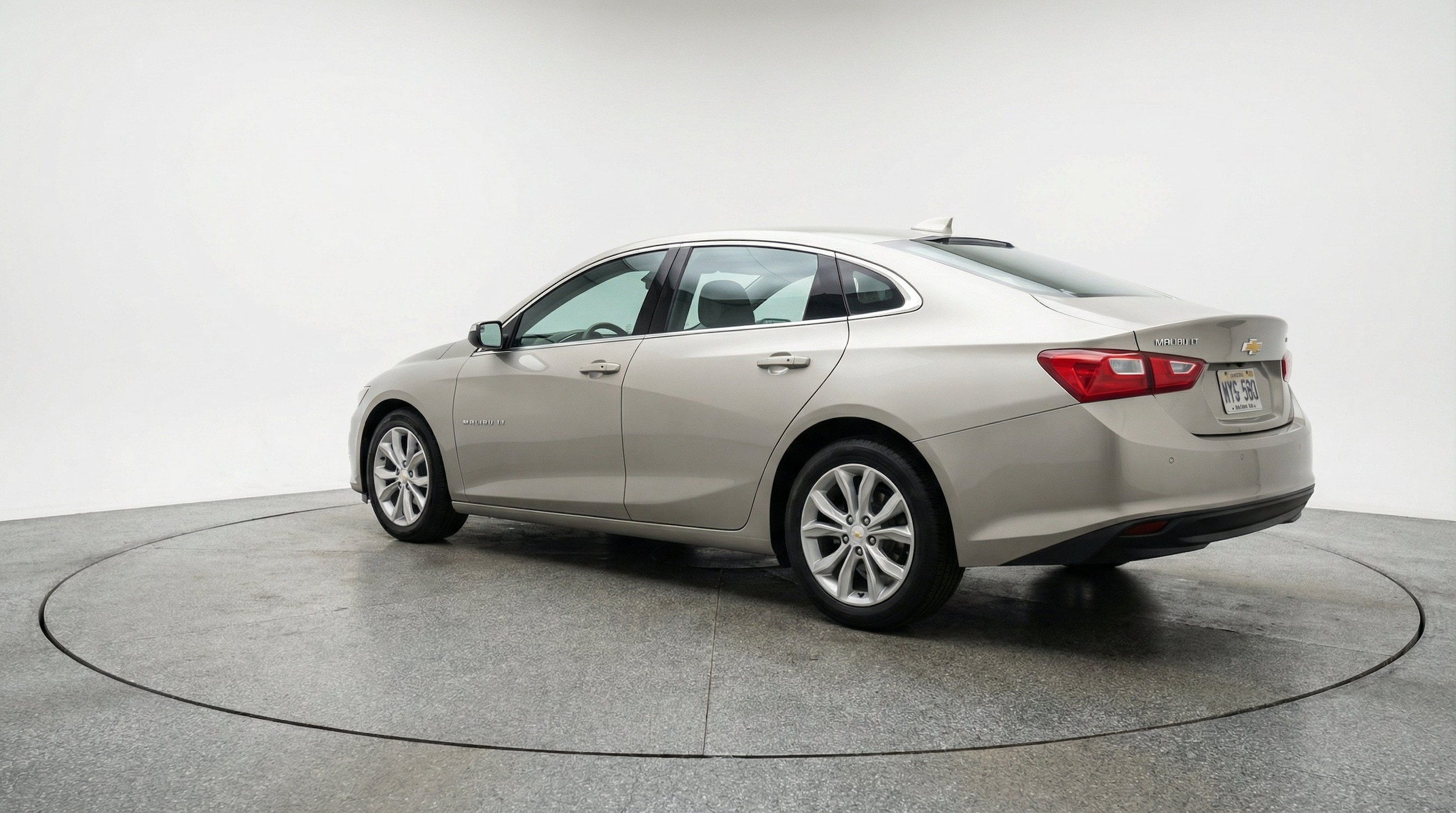 Thumbnail: 2024 Chevrolet Malibu - 6