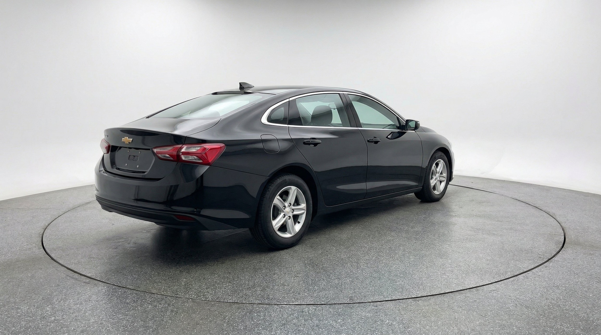 Thumbnail: 2024 Chevrolet Malibu - 9