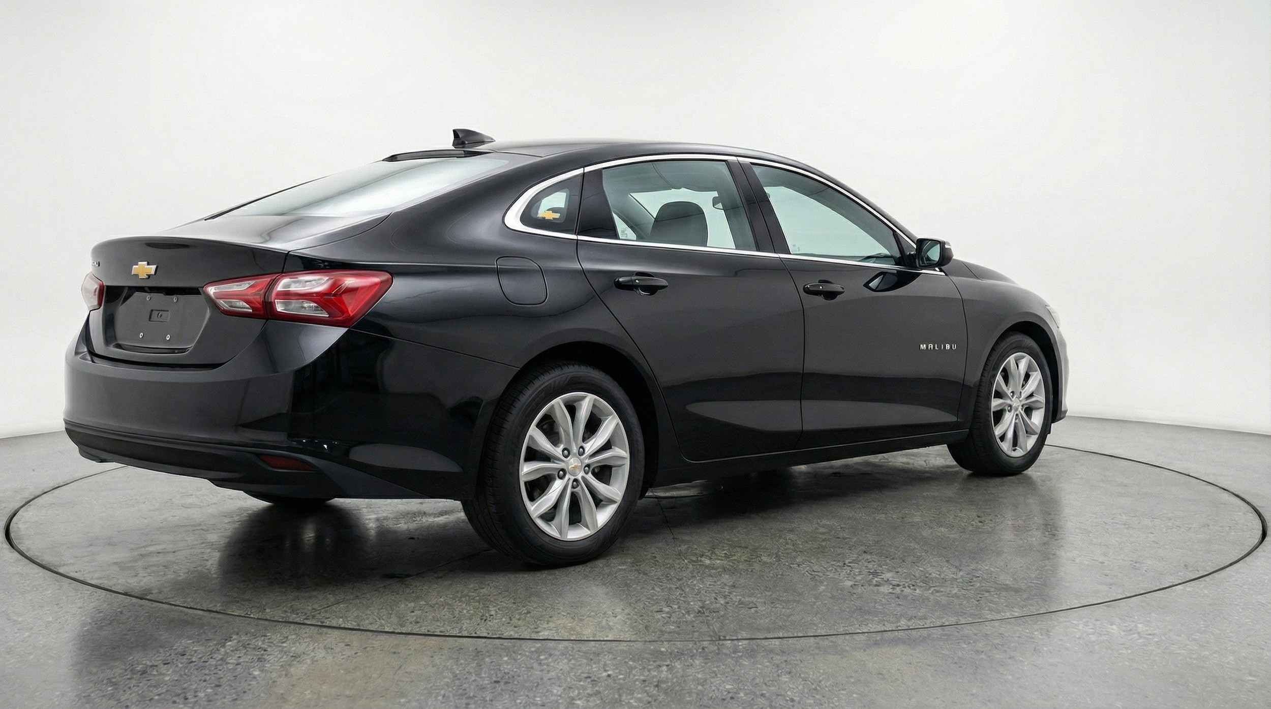 Thumbnail: 2024 Chevrolet Malibu - 9