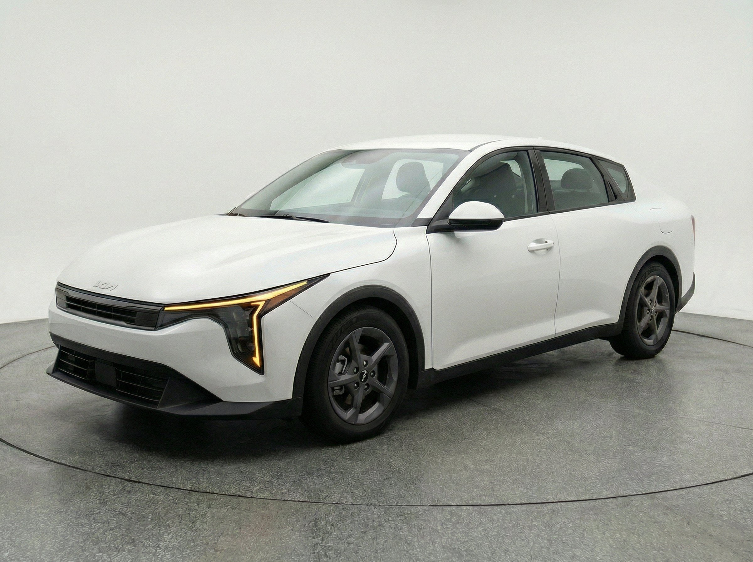 Thumbnail: 2025 Kia K4 - 3