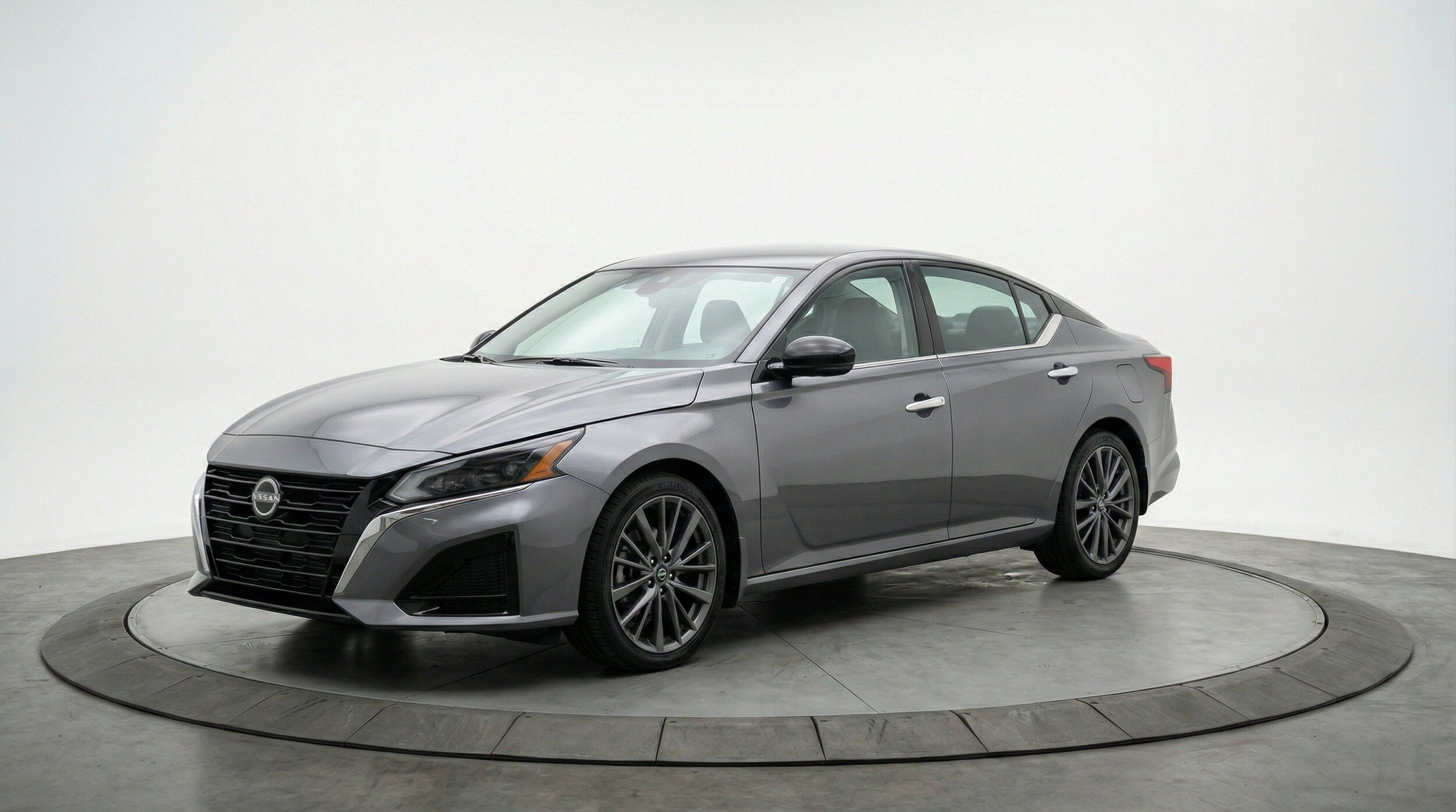 Thumbnail: 2025 Nissan Altima - 3