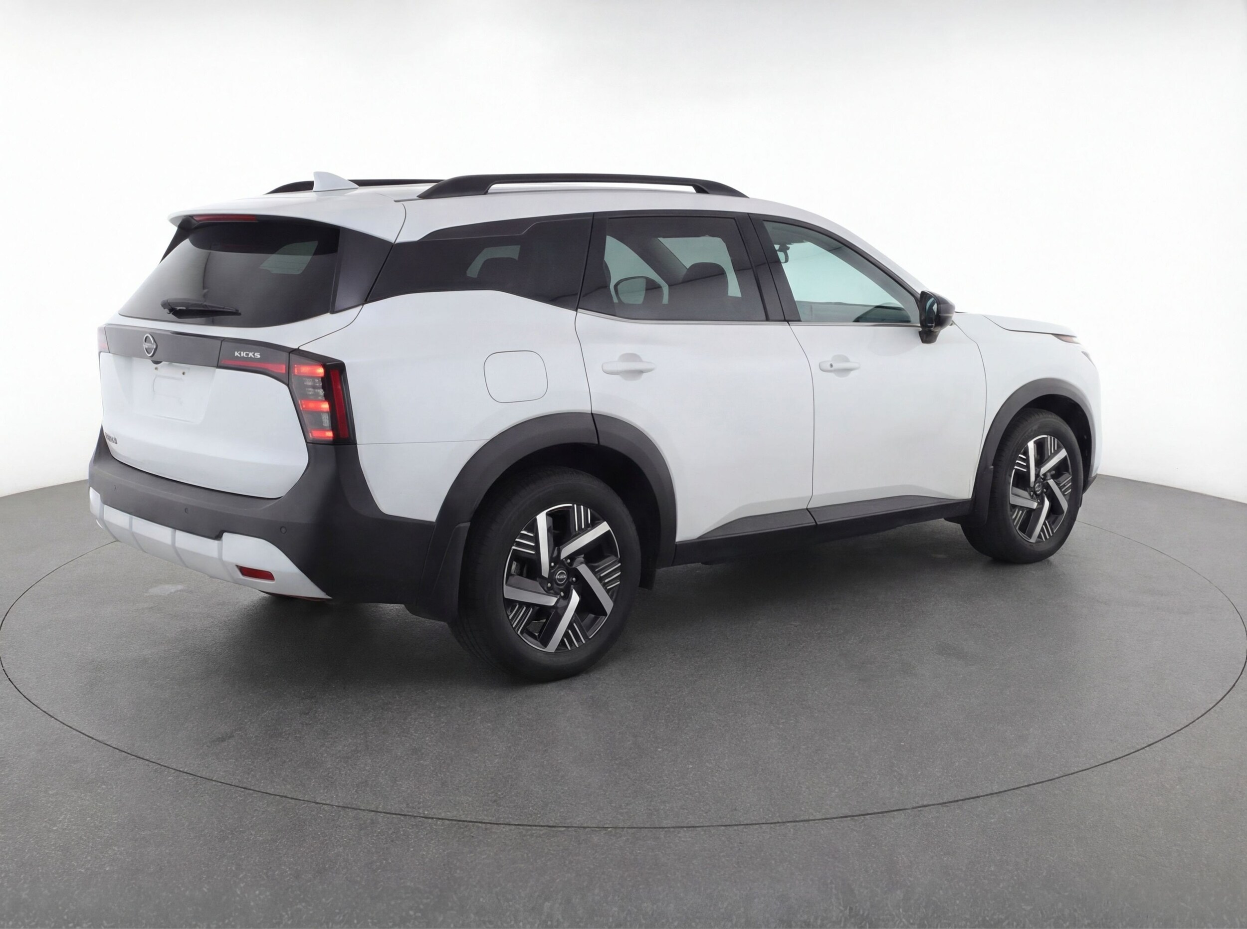 Thumbnail: 2025 Nissan Kicks - 9
