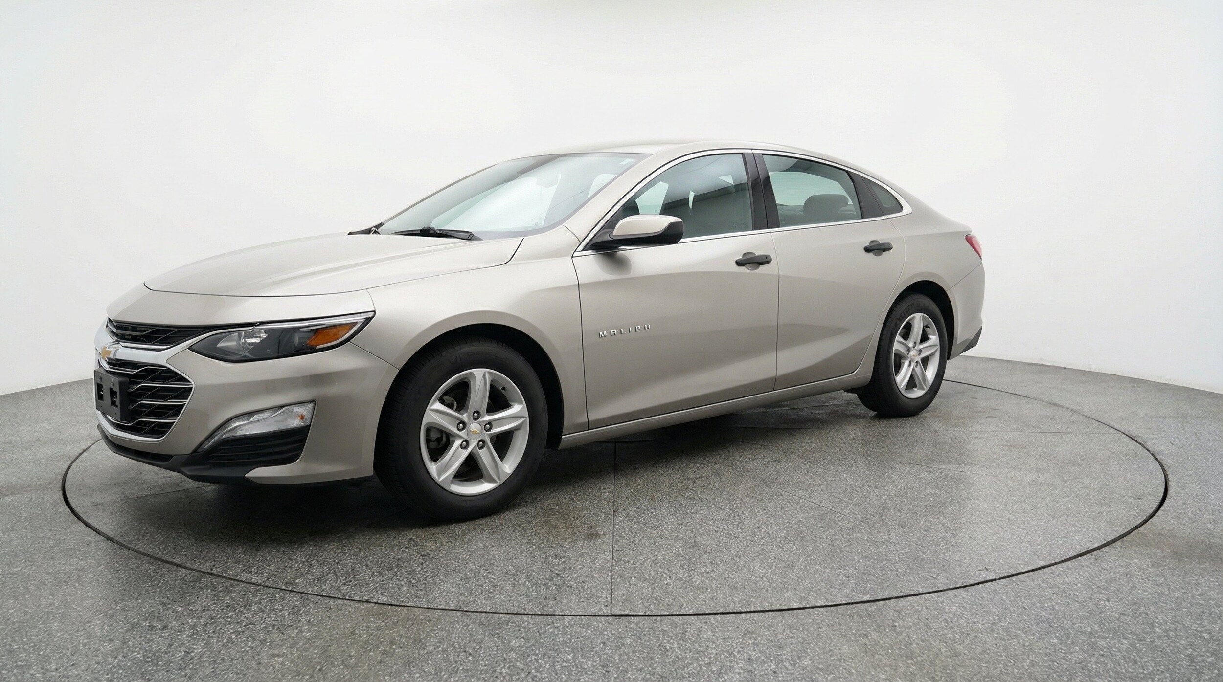 Thumbnail: 2024 Chevrolet Malibu - 3