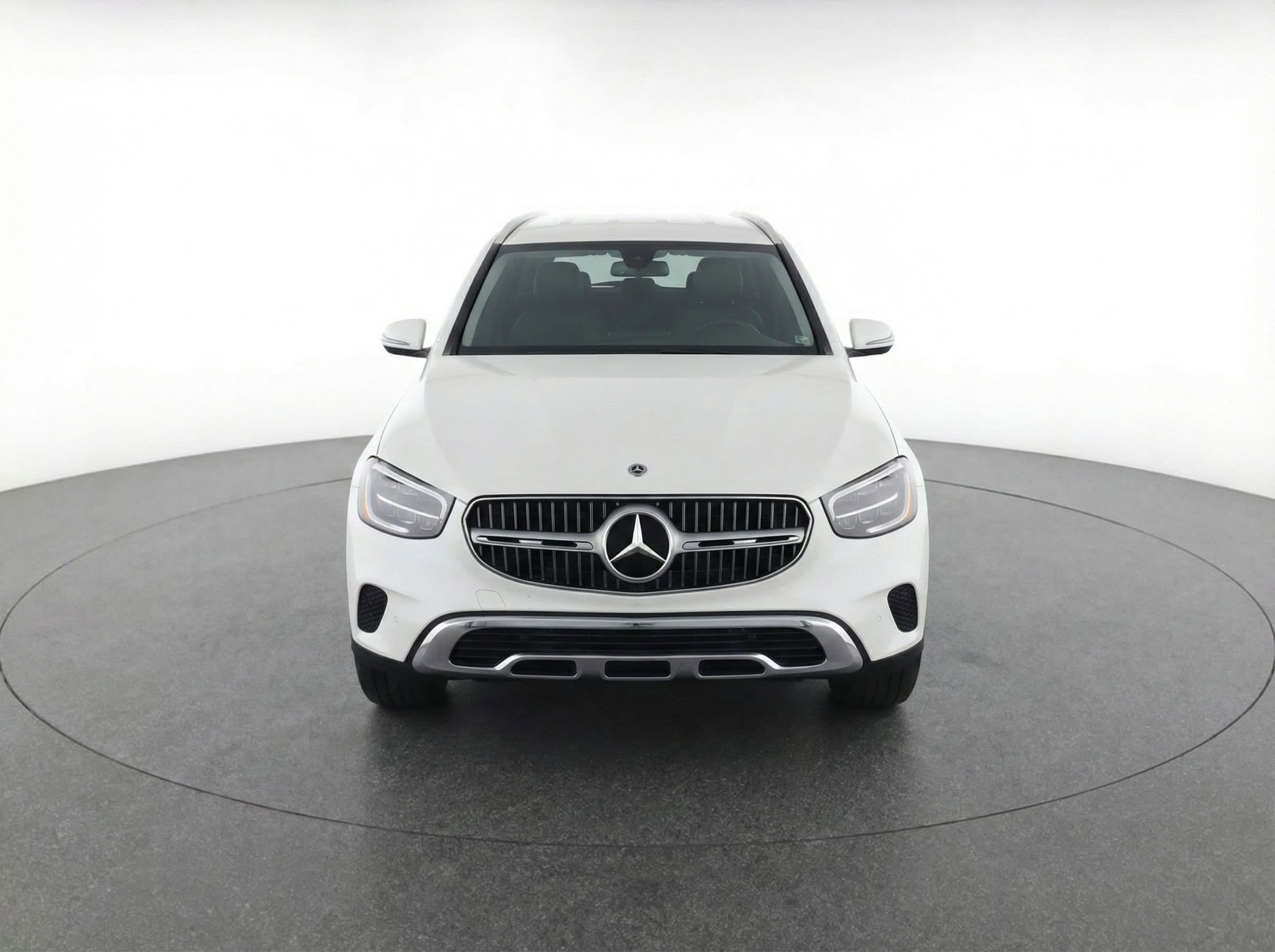 Thumbnail: 2024 Mercedes-Benz GLC - 2
